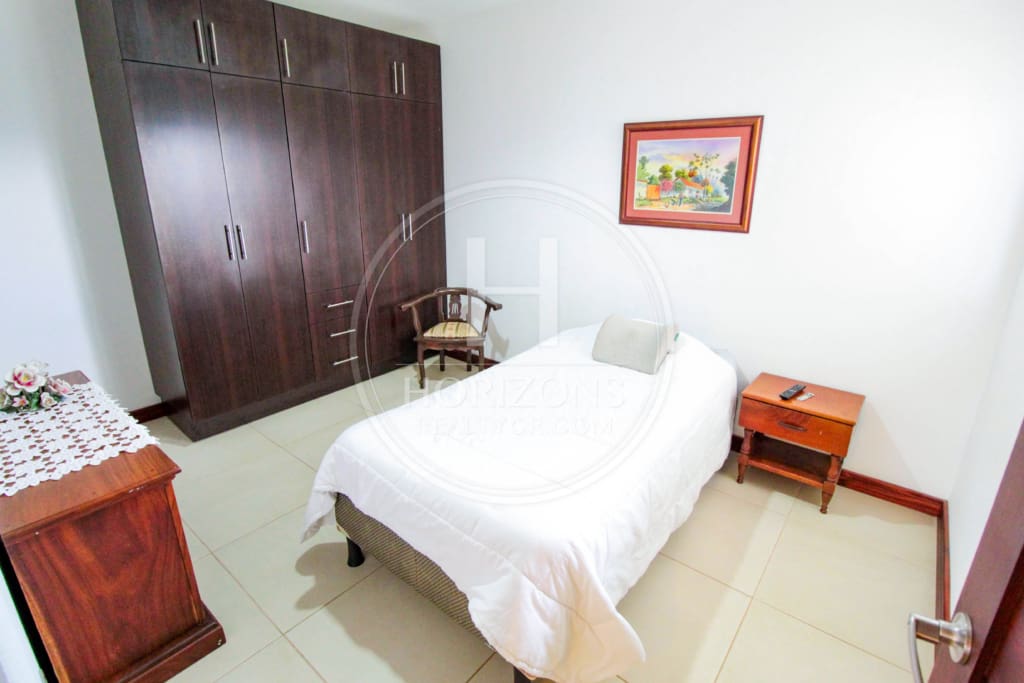 Se Vende Moderna Casa en Condominio Rialto en Sabanilla 3 Habitaciones y Oficina noj1097