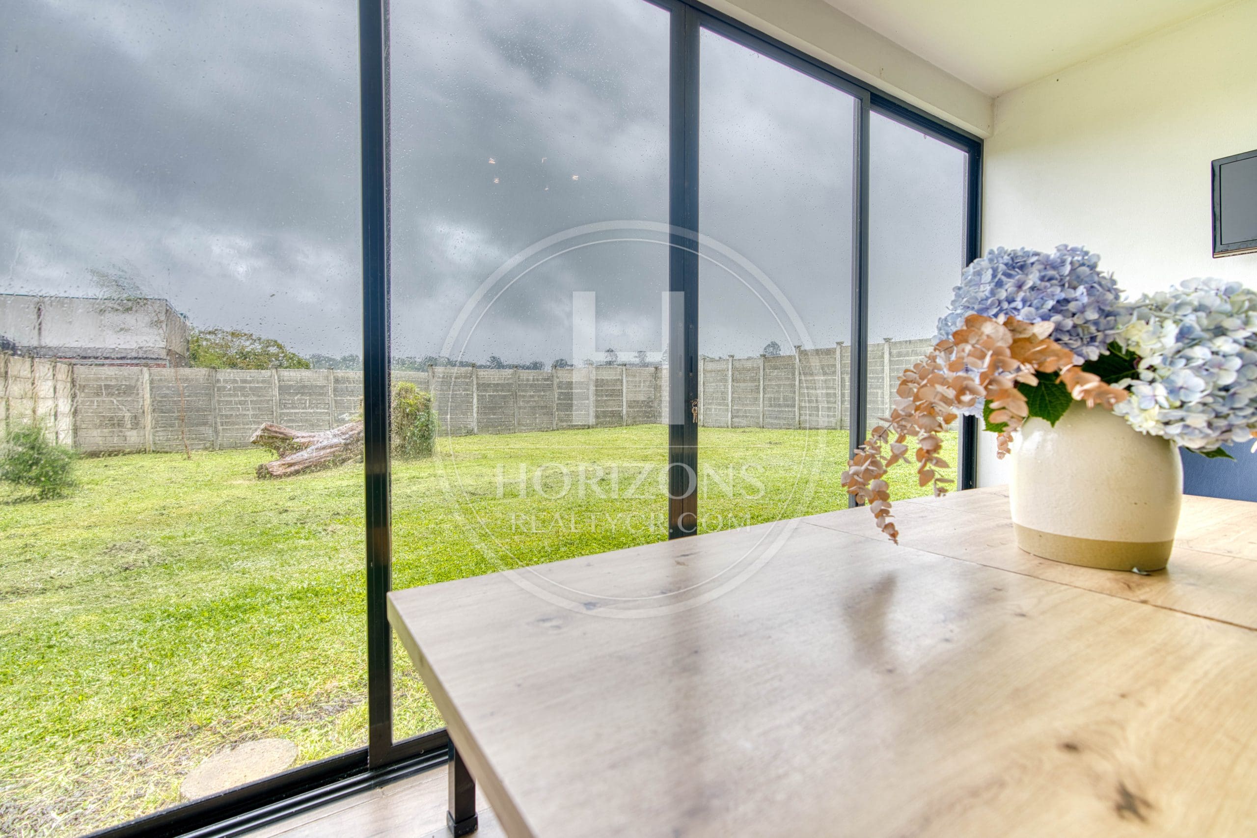 Casa independiente con Vista a la Montaña en Platanares de Moravia 4 Habitaciones noj1124