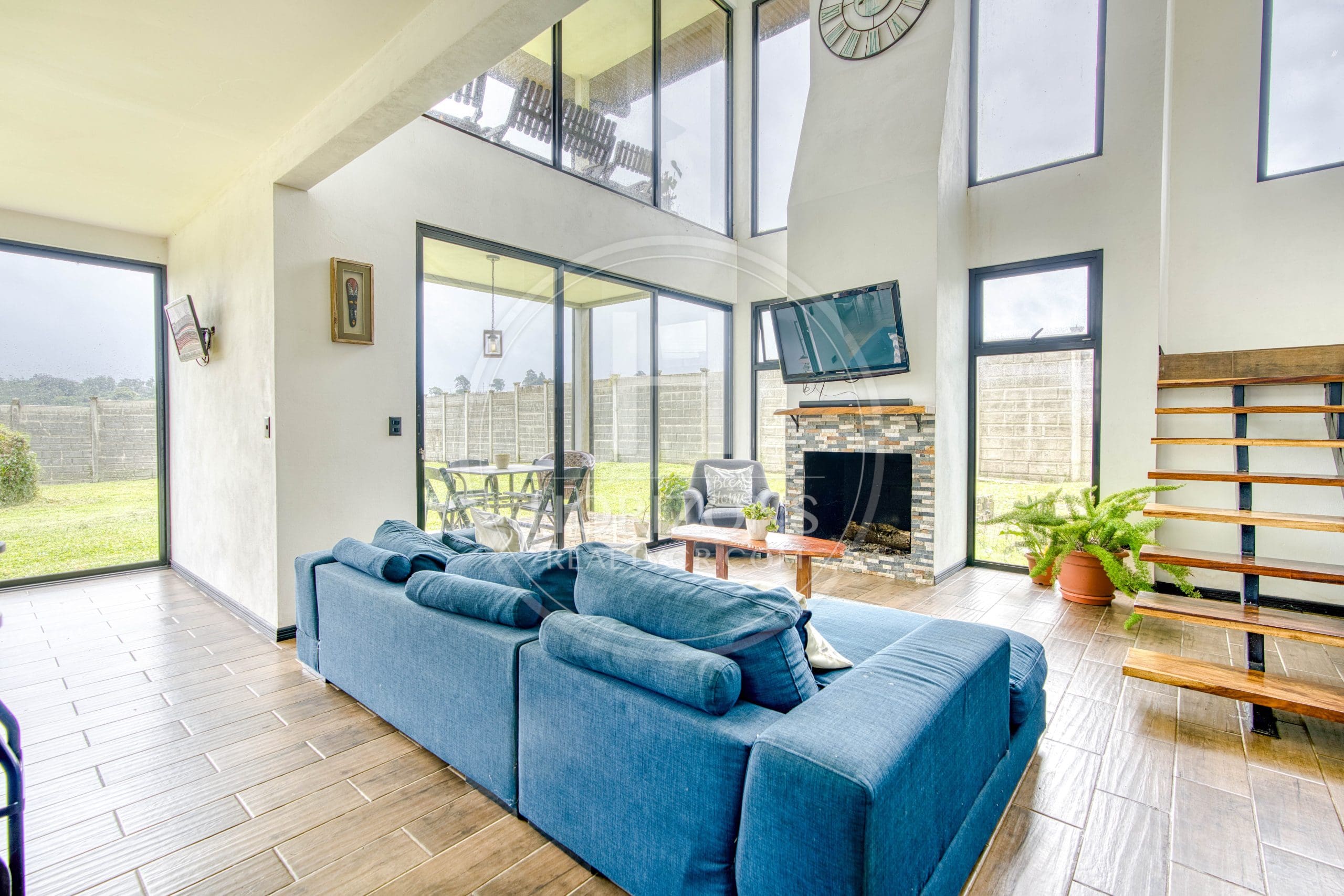 Casa independiente con Vista a la Montaña en Platanares de Moravia 4 Habitaciones noj1124
