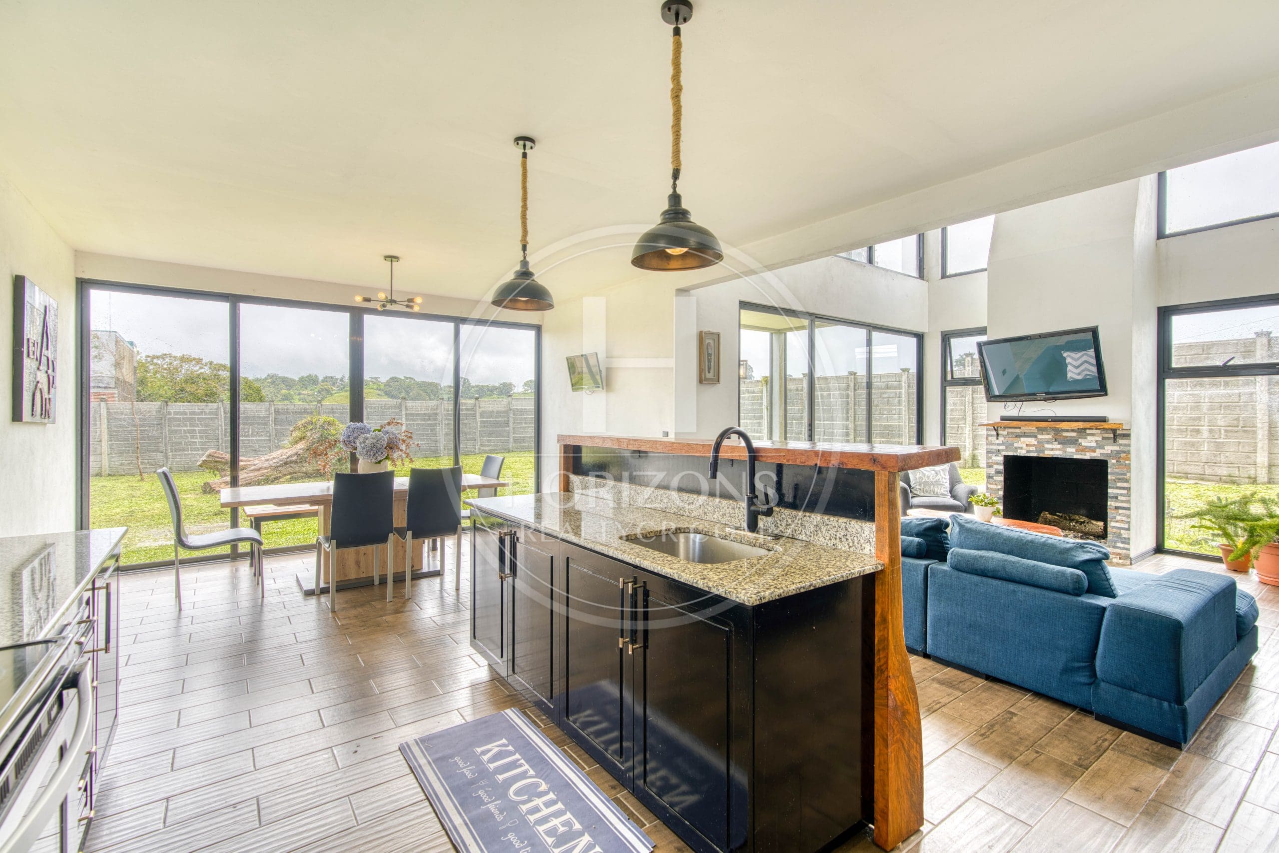 Casa independiente con Vista a la Montaña en Platanares de Moravia 4 Habitaciones noj1124