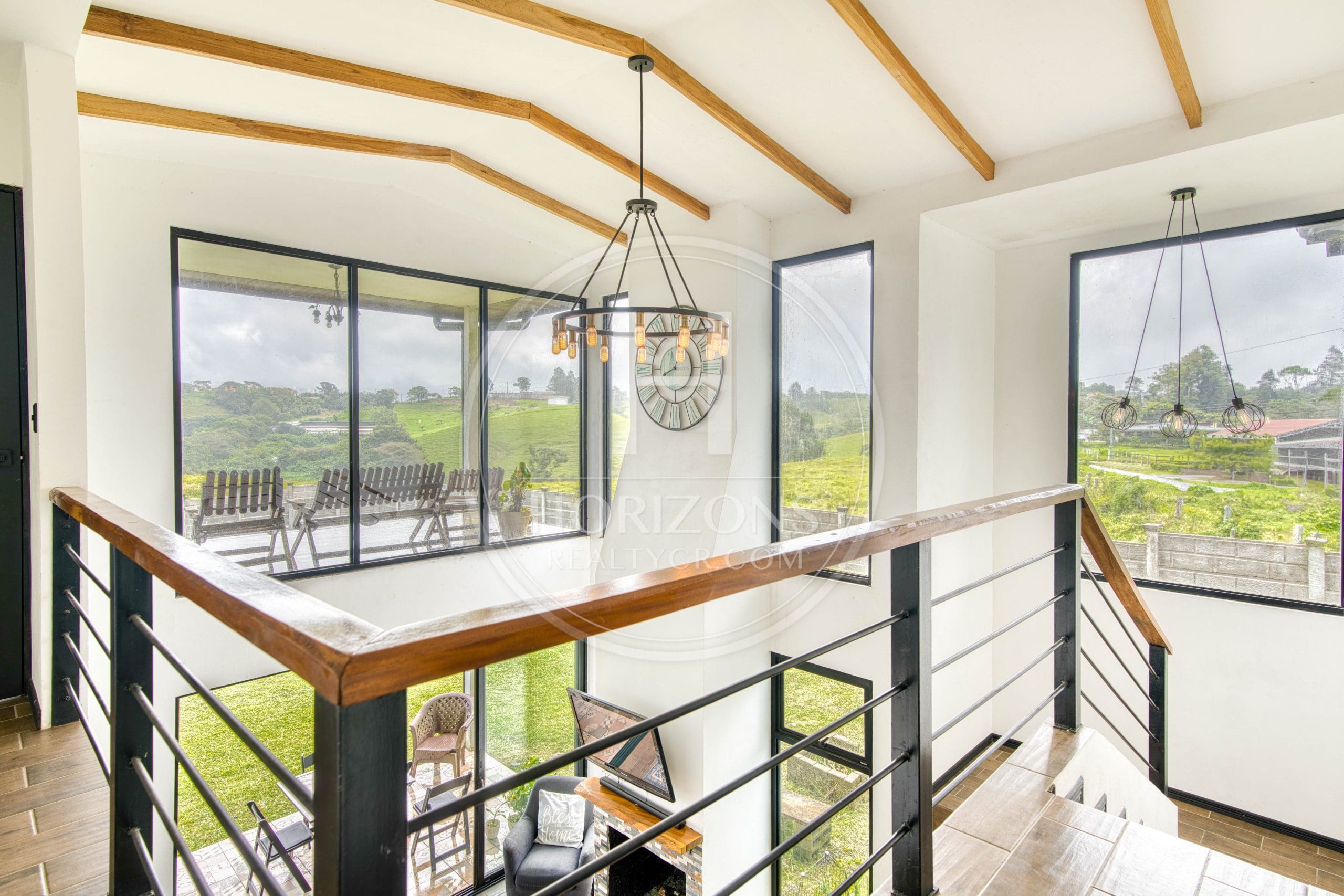 Casa independiente con Vista a la Montaña en Platanares de Moravia 4 Habitaciones noj1124