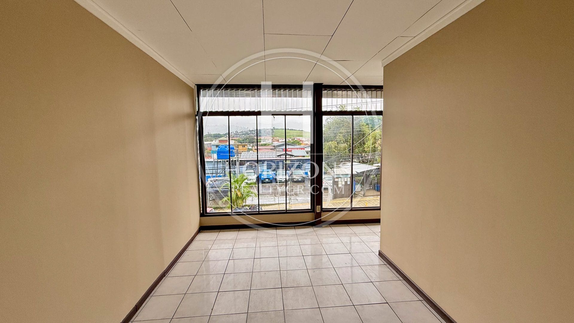 Se Alquila Oficina con Amplia Bodega en Curridabat 115m2 nja1366