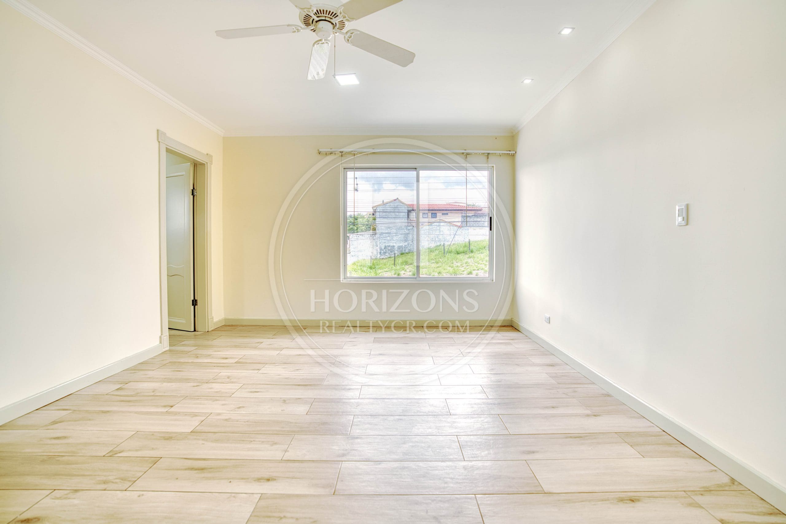 Se Vende Casa Independiente en Curridabat  3 Habitaciones y Oficina noj1128