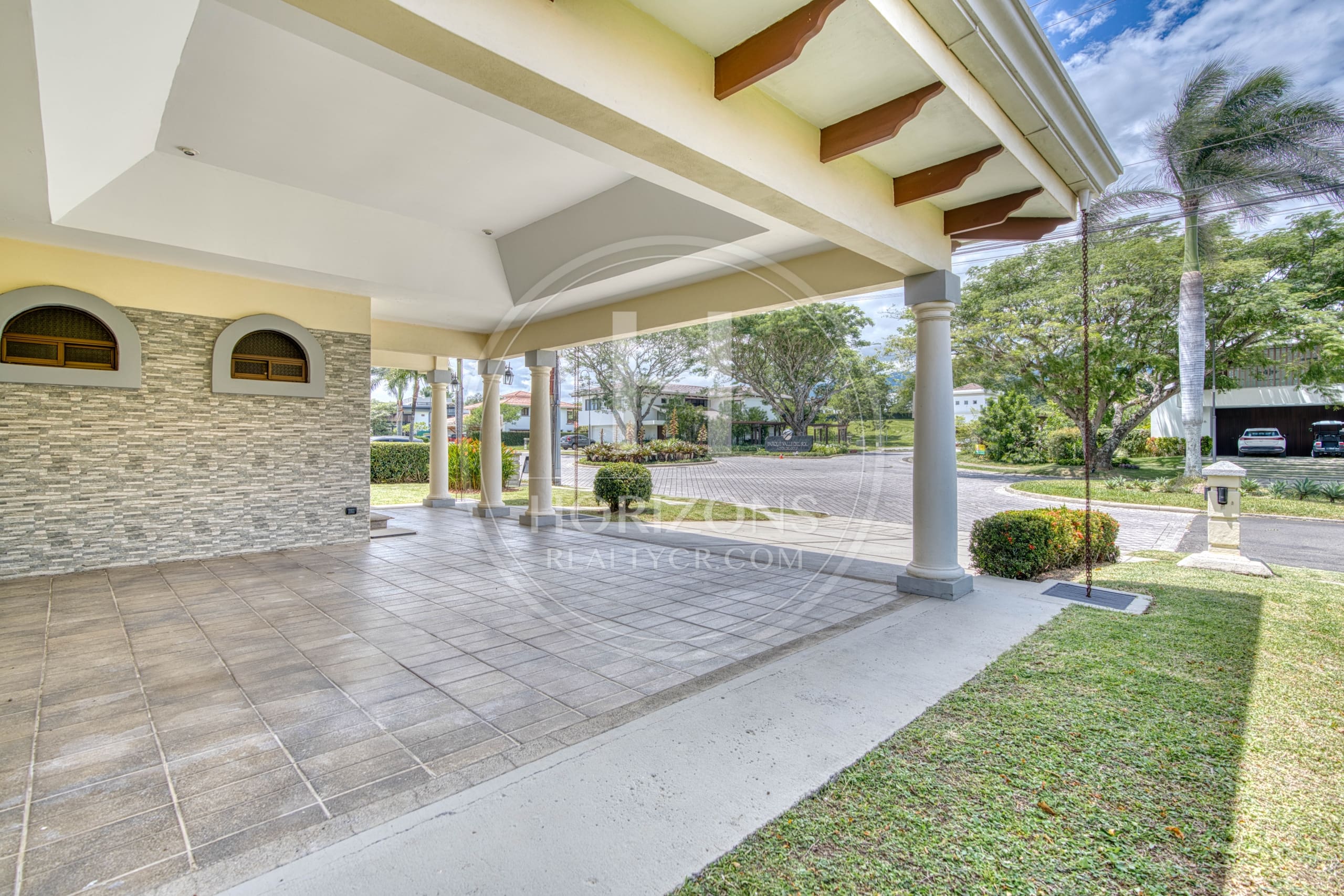 Se Vende Casa de Una Planta en Residencial Valle del Sol en Santa Ana noj1126