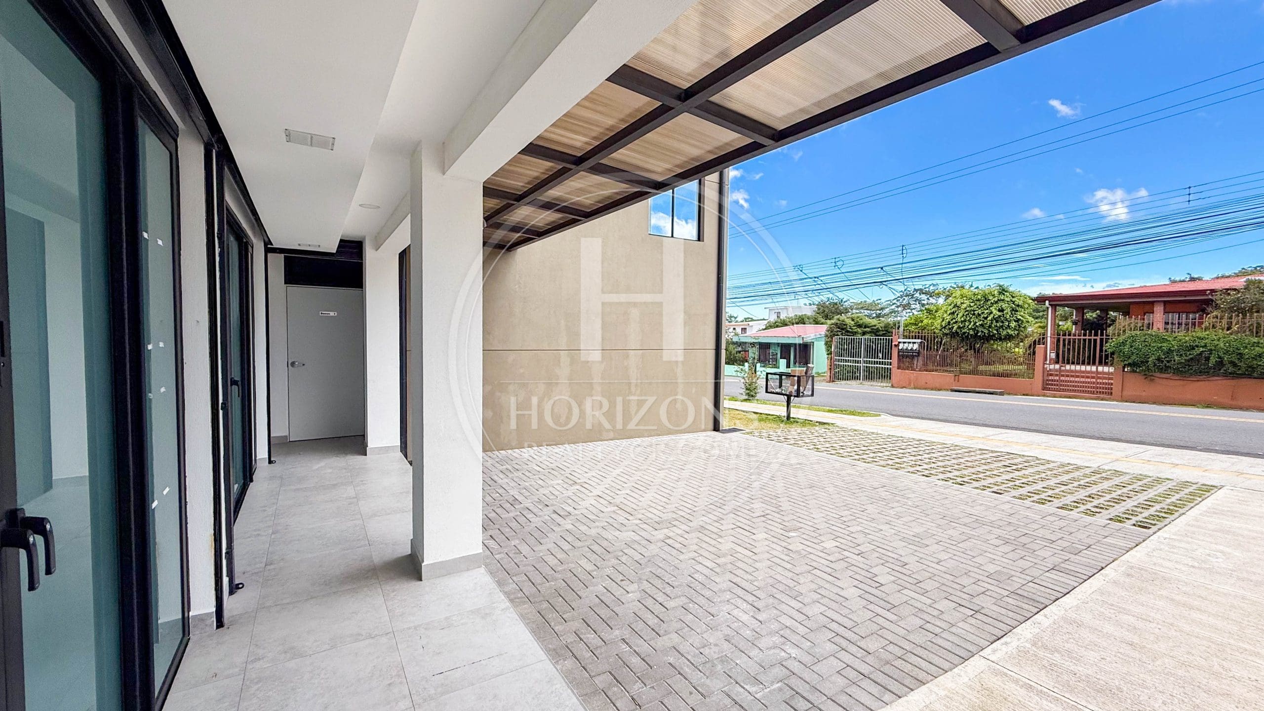Se Alquila Local Comercial En San Pedro 40M² Amplio Parqueo 800M De Universidad Latina Hrc38Jb