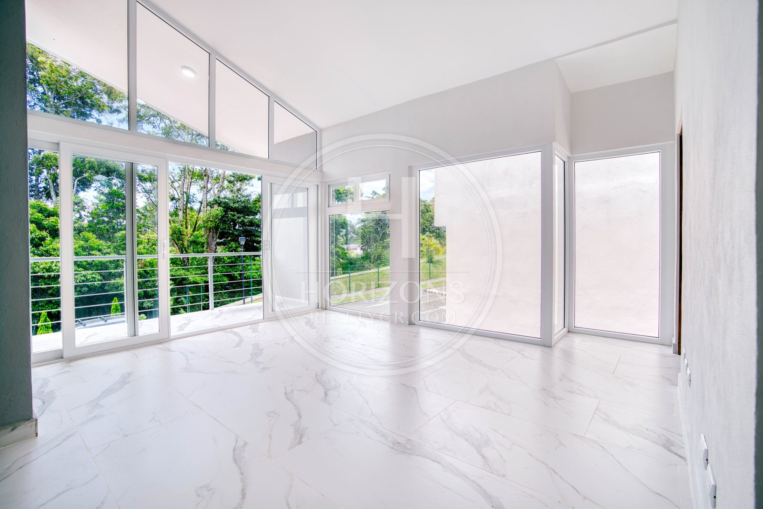 Se Vende Casa Para Estrenar en Condominio Las Rusias Curridabat 4 Habitaciones noj1130or