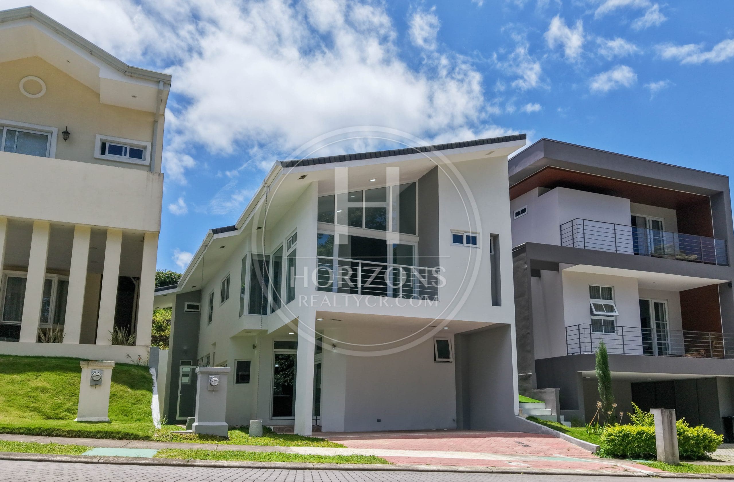 Se Vende Casa Para Estrenar en Condominio Las Rusias Curridabat 4 Habitaciones noj1130or