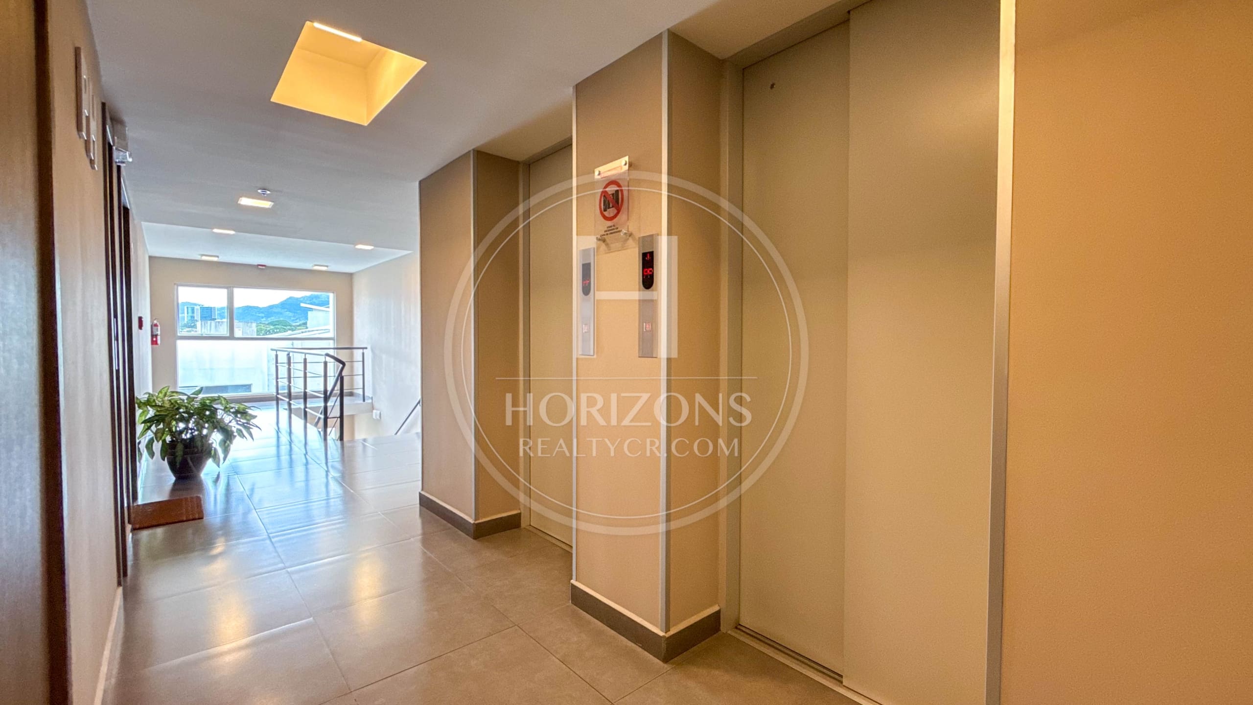 Se Alquila Apartamento Amueblado en  Rohrmóser 2 Habitaciones con Vista a las Montañas noj1231or