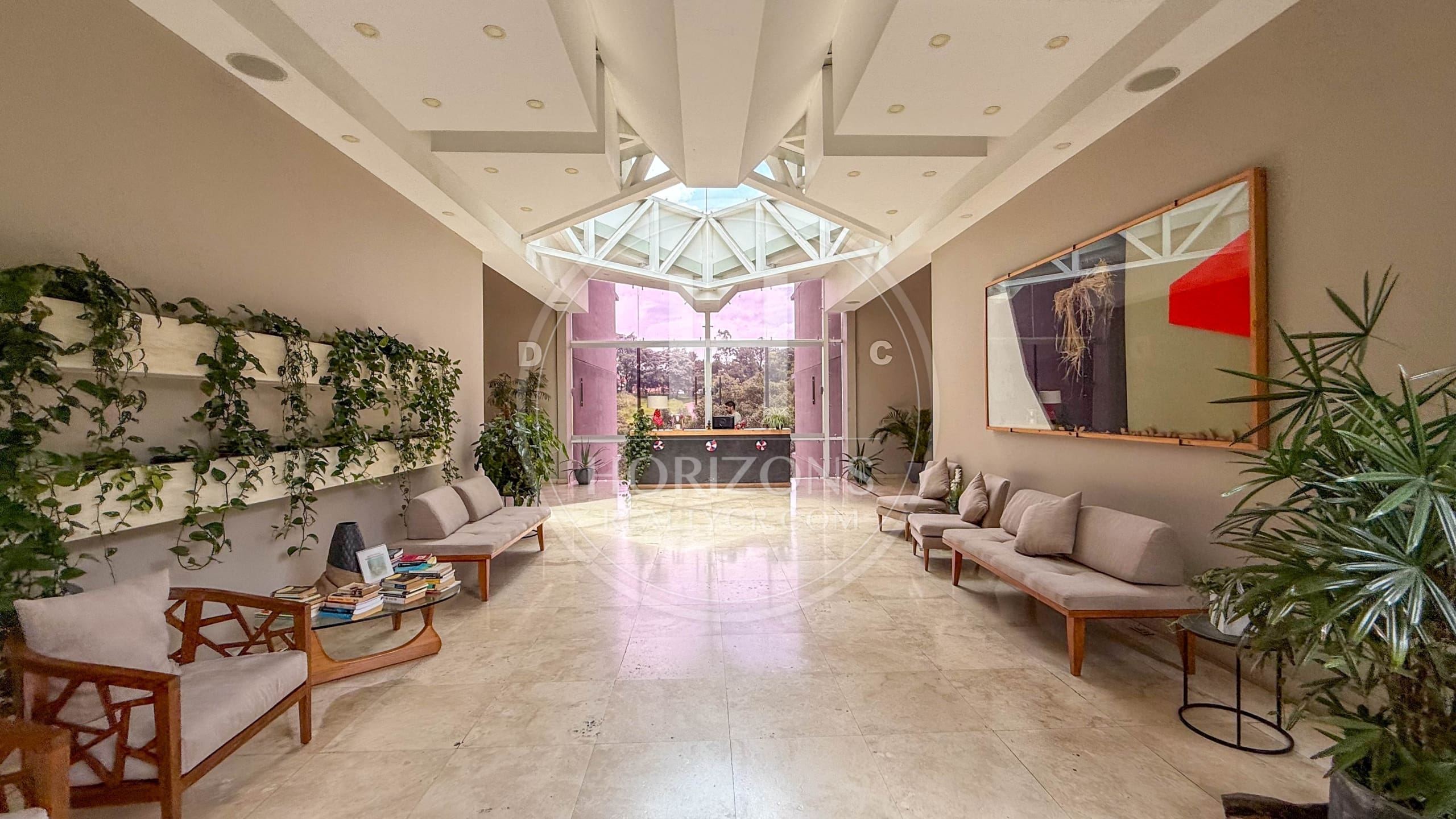 Se Alquila Apartamento Amueblado en  Rohrmóser 2 Habitaciones con Vista a las Montañas noj1231or
