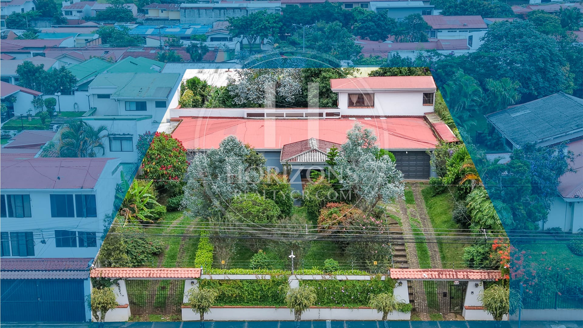 Casa Independiente De Un Nivel Con Uso Comercial En Pinares De Curridabat 1.190 M² De Terreno Y Amplias Zonas Verdes Noj1156Ij