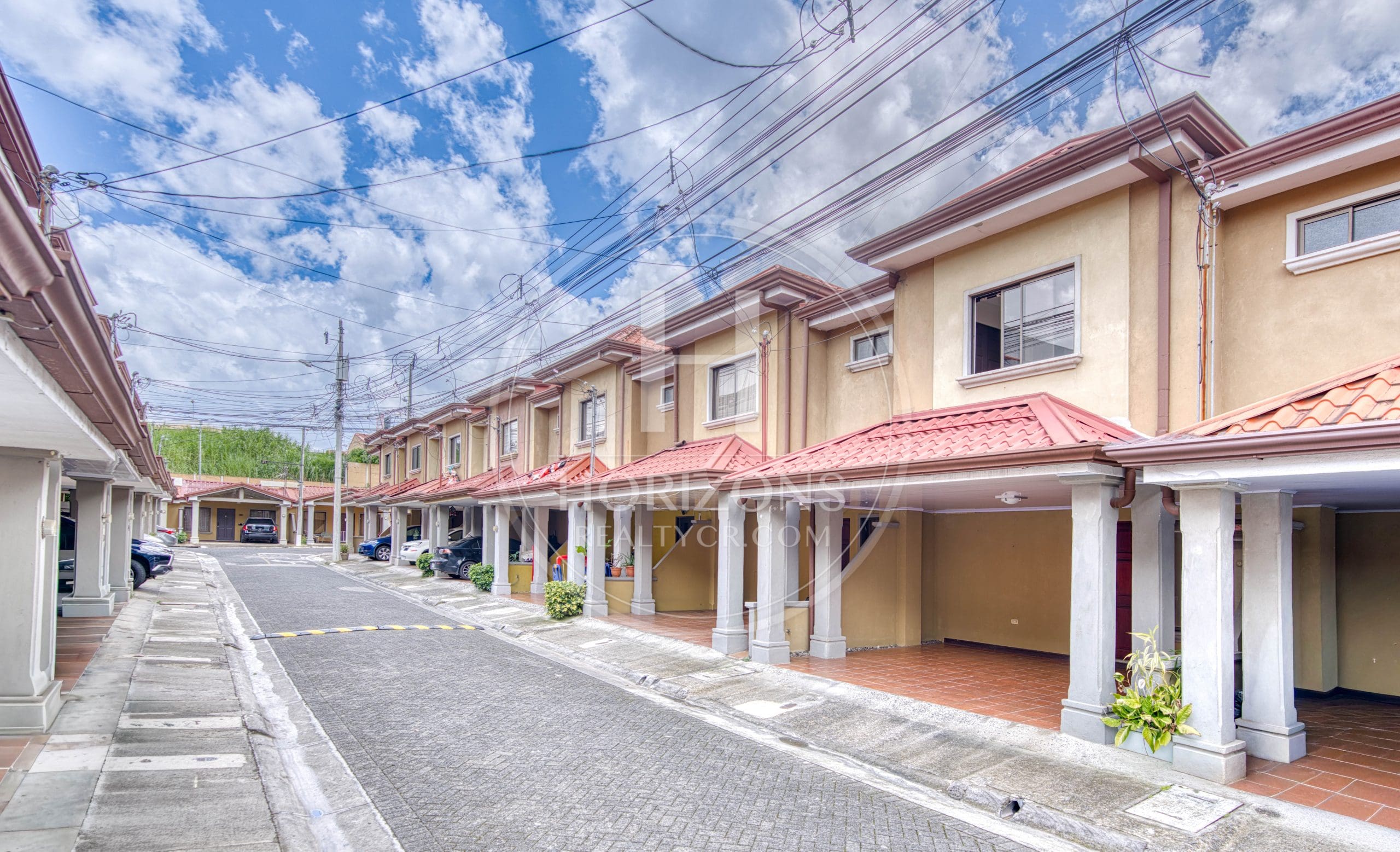 Se Vende Casa con Patio en Condominio Montecarlo en Desamparados 3 Habitaciones noj1144or