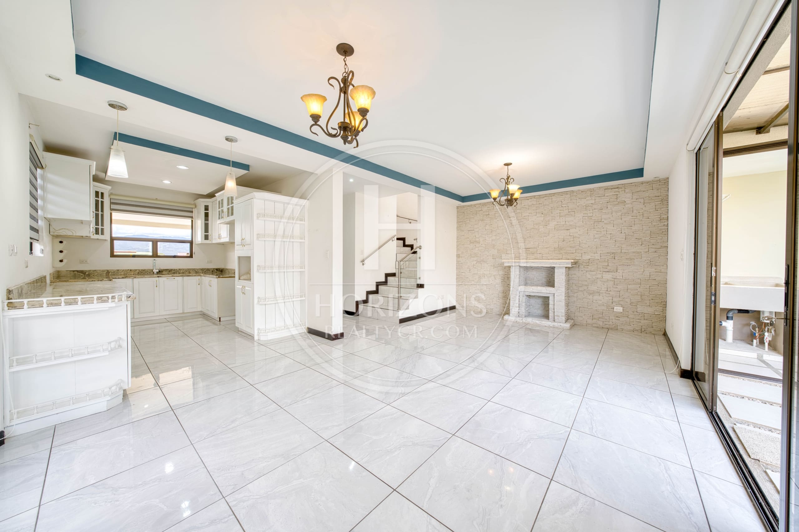 Casa con Jardín en Venta en Condominio Karataba en Taras de Cartago 3 Habitaciones noj1172ij