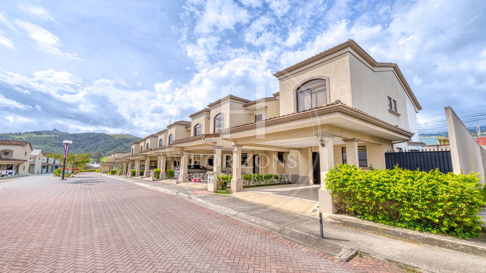 Casa Con Jardín En Venta En Condominio Karataba En Taras De Cartago 3 Habitaciones Noj1172Ij