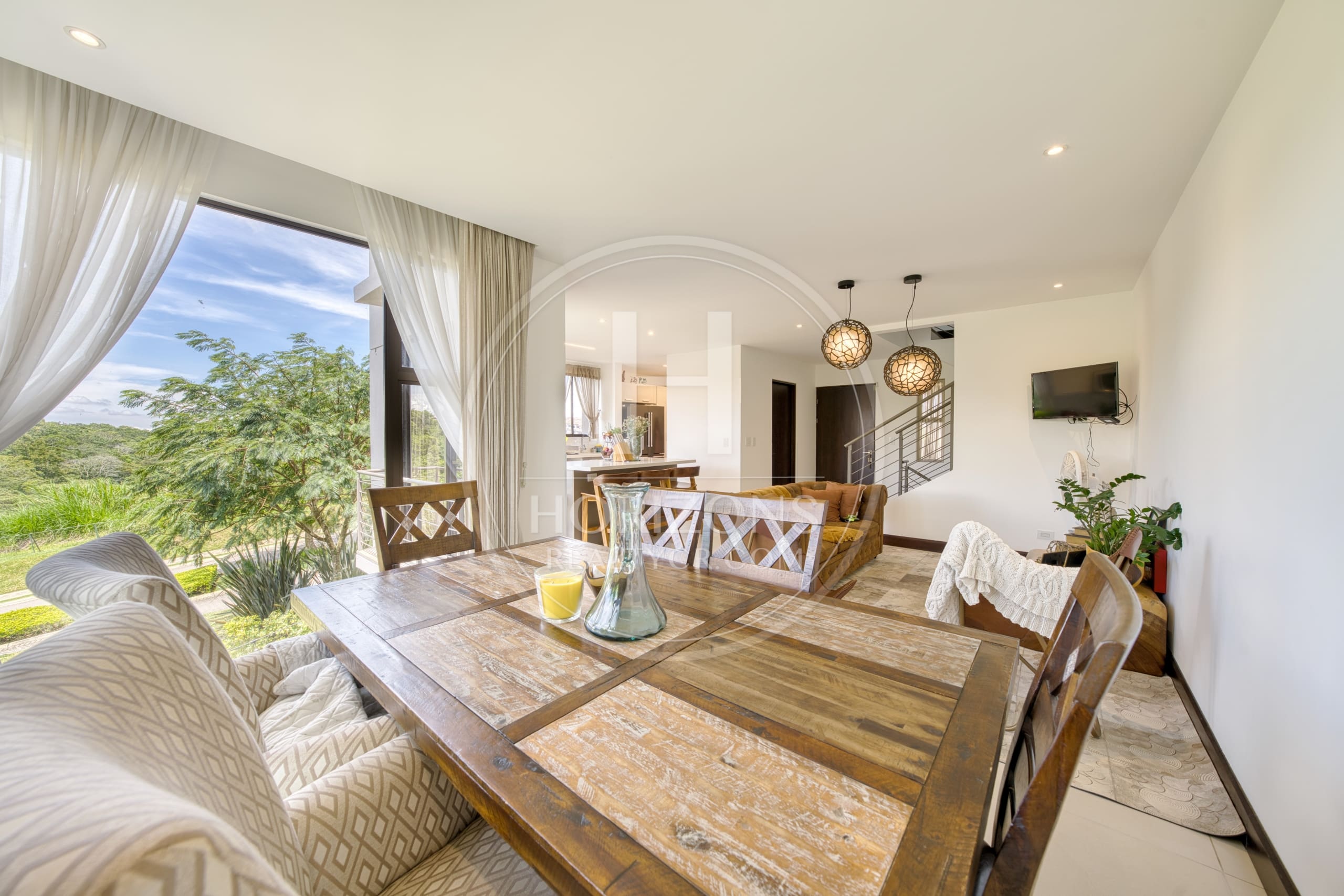 Casa en Venta en Condominio La Estefana con Jardín y Vistas a la Naturaleza 4 Habitaciones noj1176dm