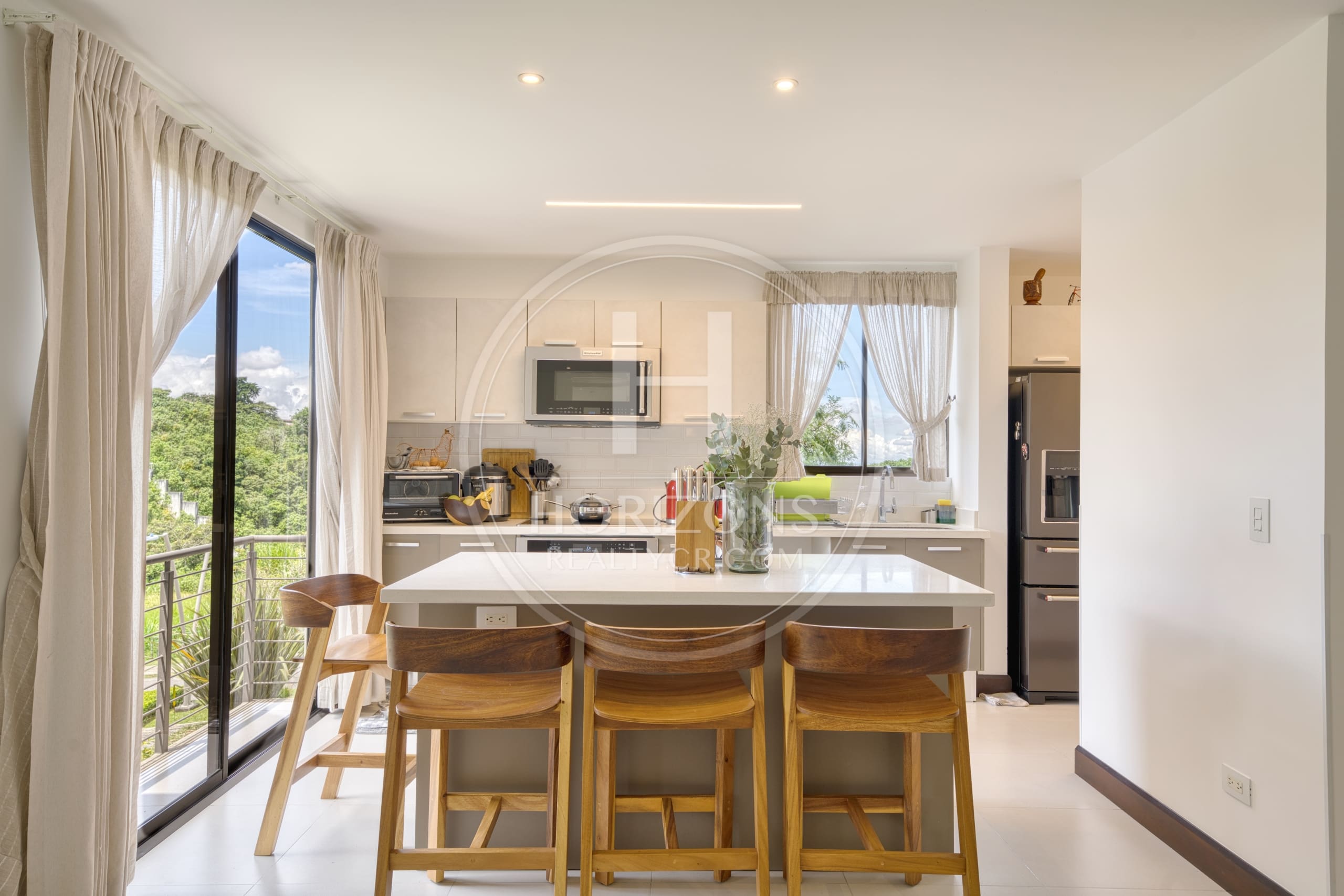 Casa en Venta en Condominio La Estefana con Jardín y Vistas a la Naturaleza 4 Habitaciones noj1176dm