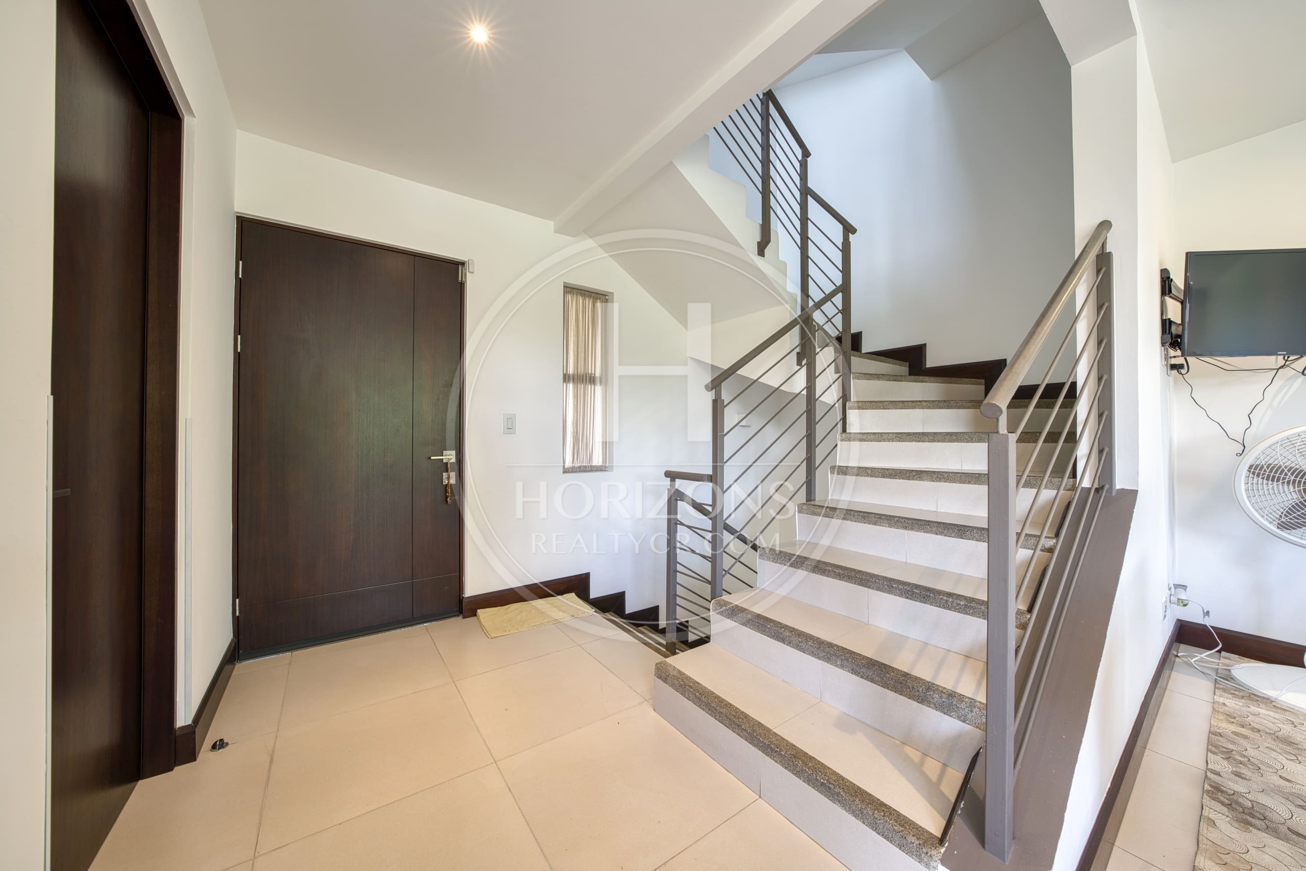 Casa en Venta en Condominio La Estefana con Jardín y Vistas a la Naturaleza 4 Habitaciones noj1176dm