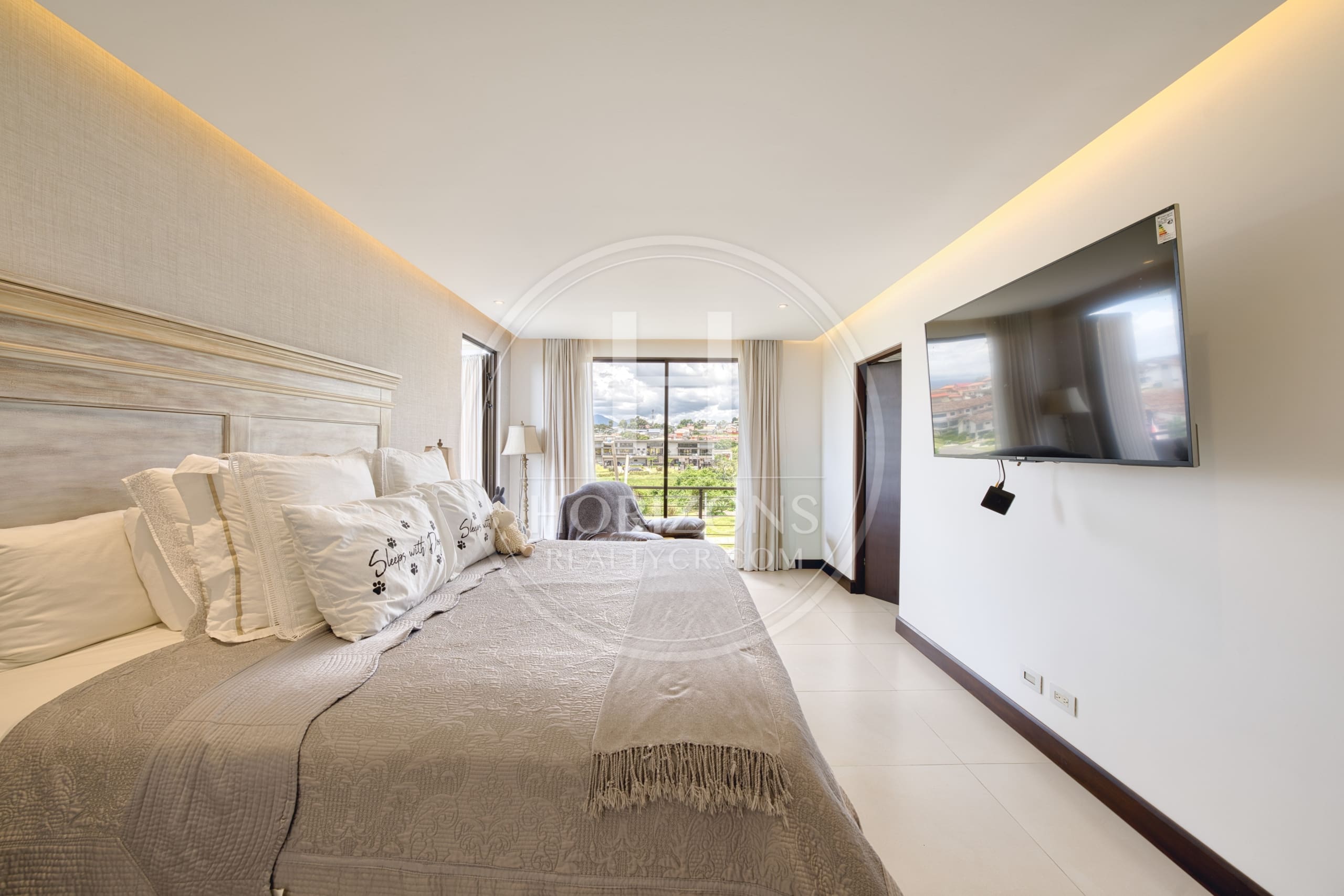 Casa en Venta en Condominio La Estefana con Jardín y Vistas a la Naturaleza 4 Habitaciones noj1176dm