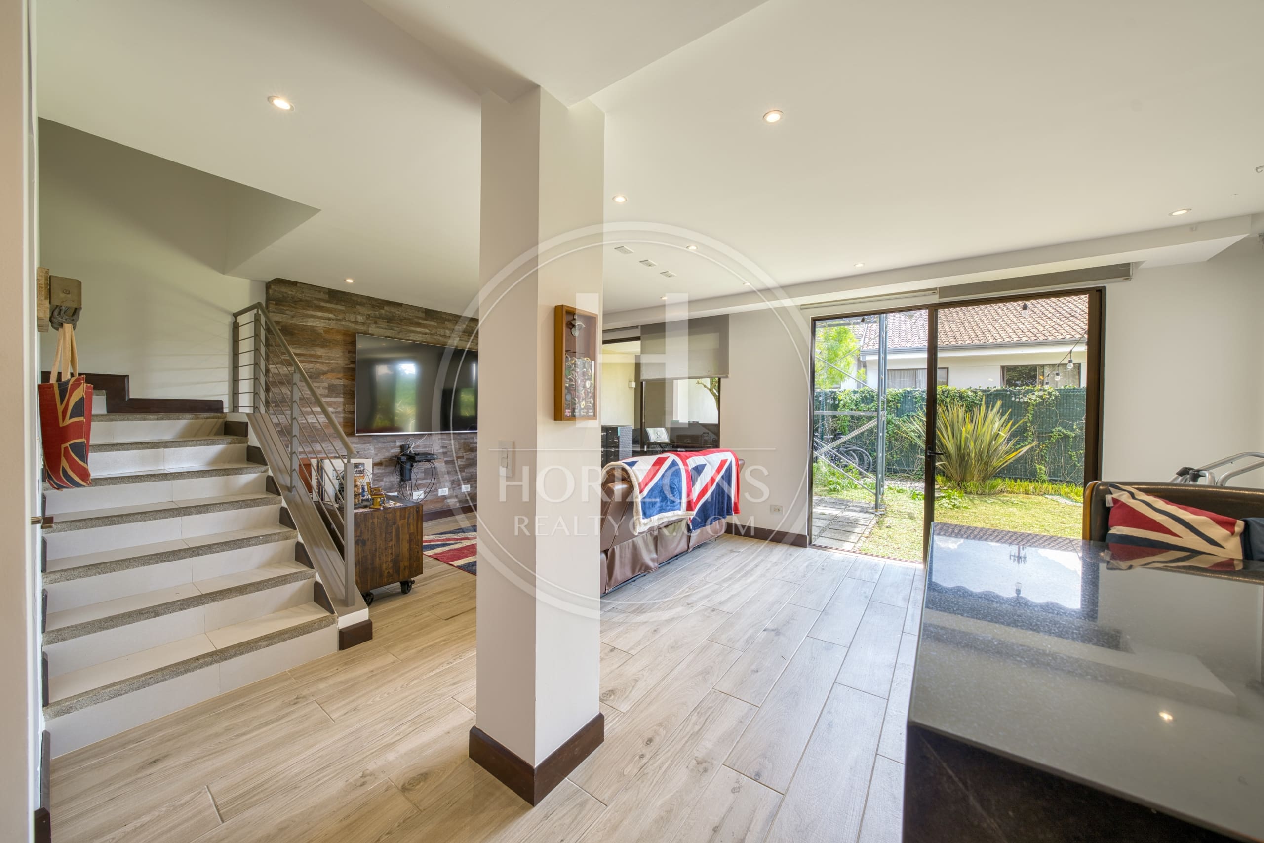 Casa en Venta en Condominio La Estefana con Jardín y Vistas a la Naturaleza 4 Habitaciones noj1176dm