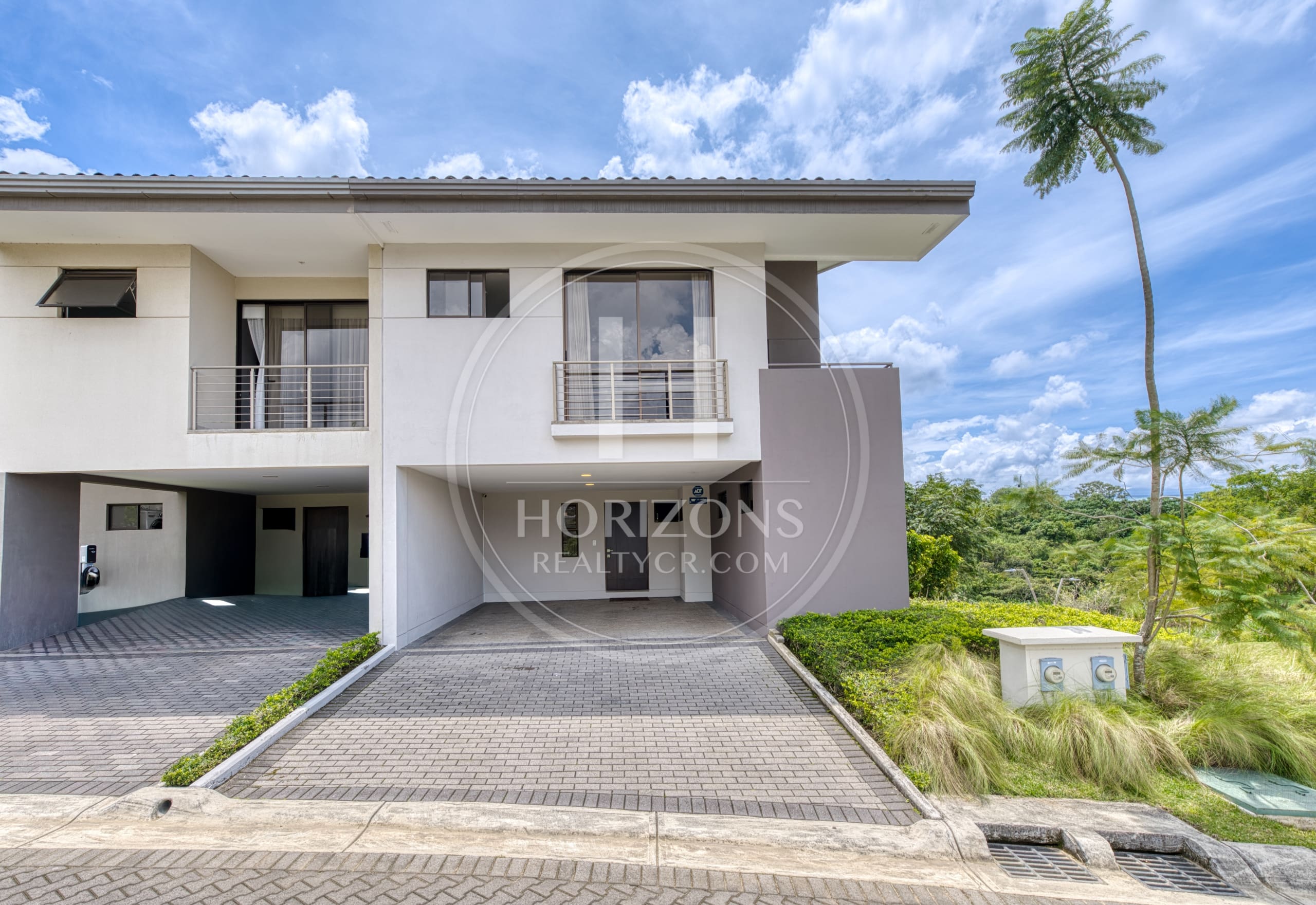 Casa en Venta en Condominio La Estefana con Jardín y Vistas a la Naturaleza 4 Habitaciones noj1176dm