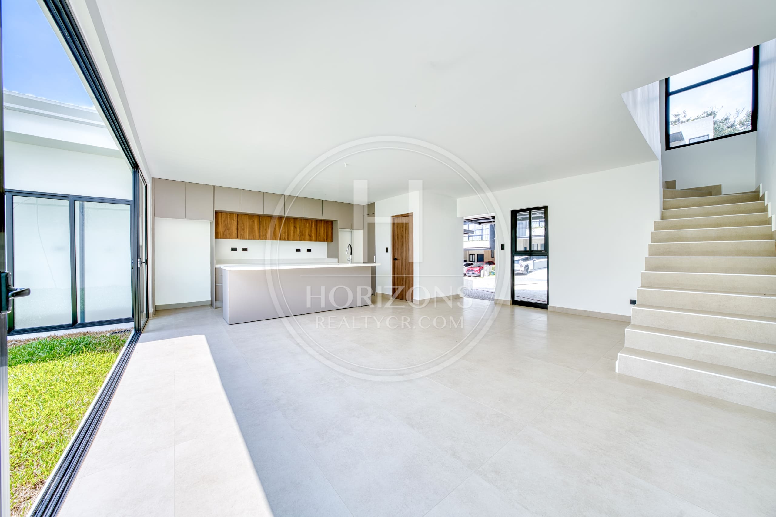 Casa para Estrenar en Condominio Naia en Guachipelín de Escazú 3 Habitaciones y Estudio noj1207jb