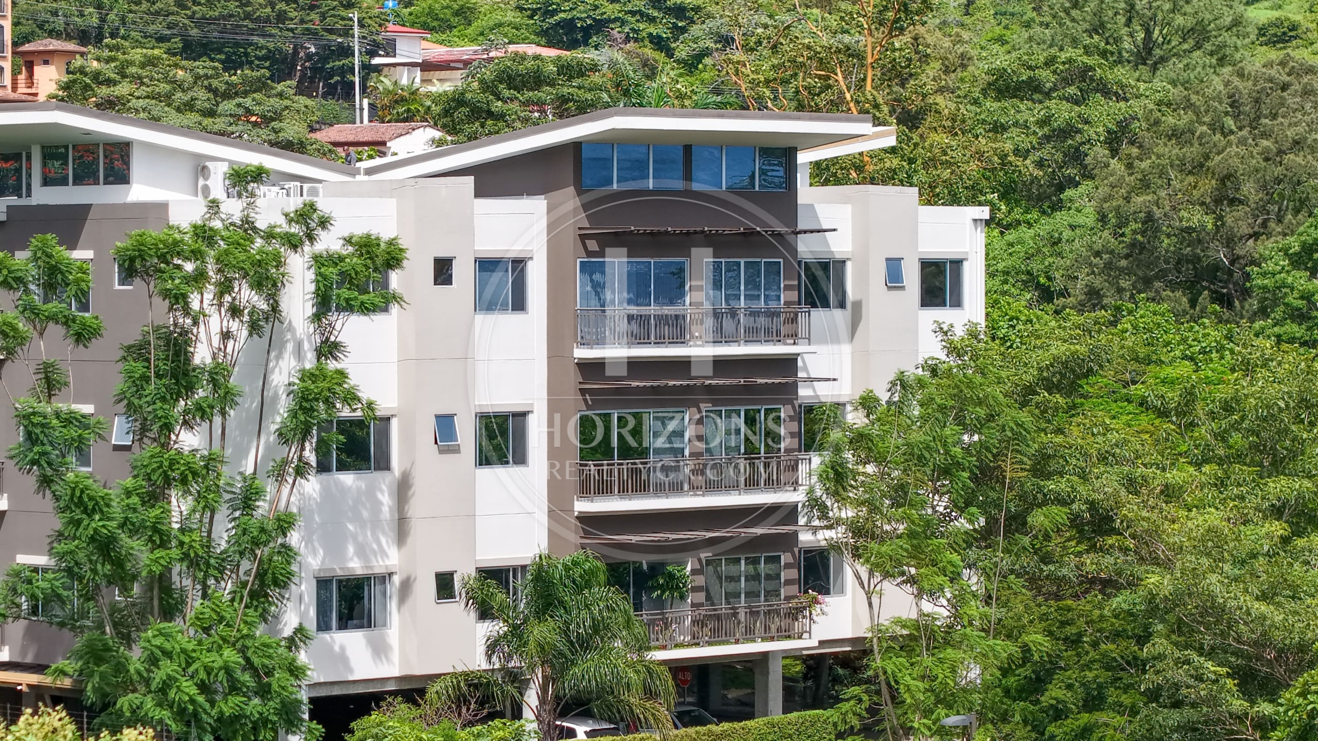 Apartamento en Escazú Condominio Viva Residences 1 Habitación y Vista a la Naturaleza  noj1208jb