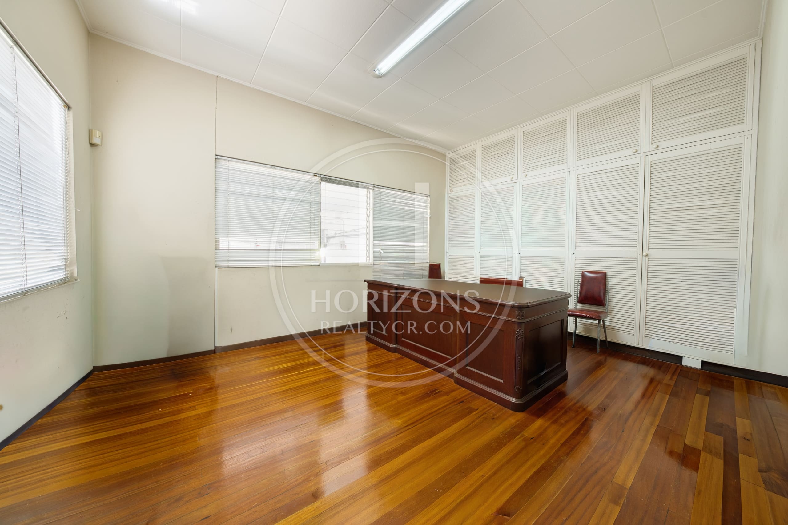 Casa Independiente con Uso Comercial en Los Yoses con Potencial para Oficina Administrativa nja1374ij