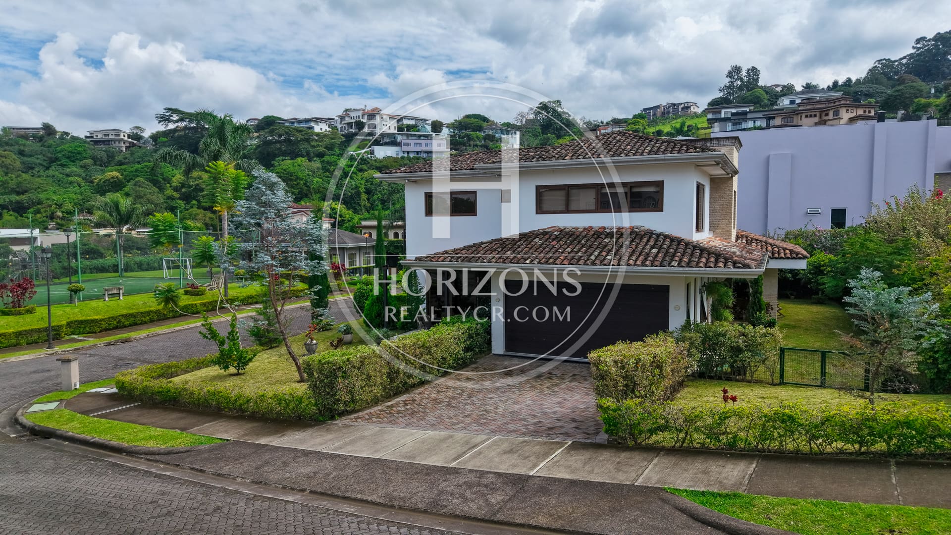 House for Sale in Colinas de Montealegre, Tres Ríos 4 Bedrooms with Luxury Finishes nja1373iv