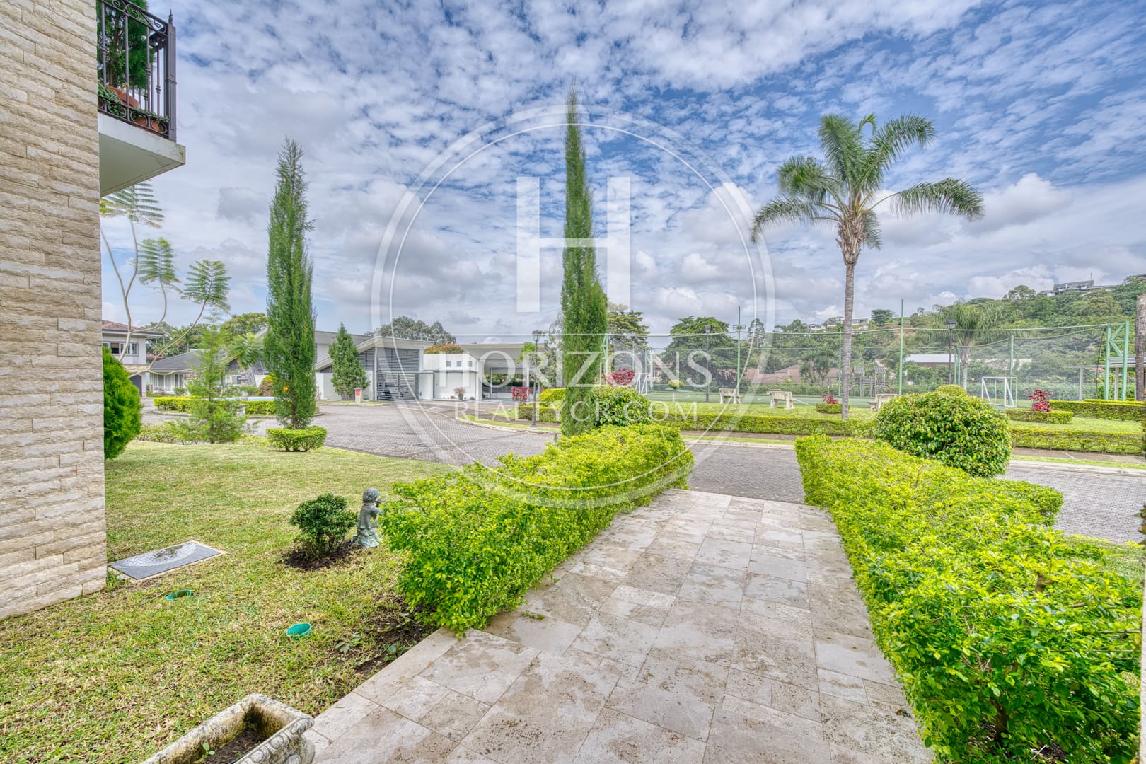 House for Sale in Colinas de Montealegre, Tres Ríos 4 Bedrooms with Luxury Finishes nja1373iv