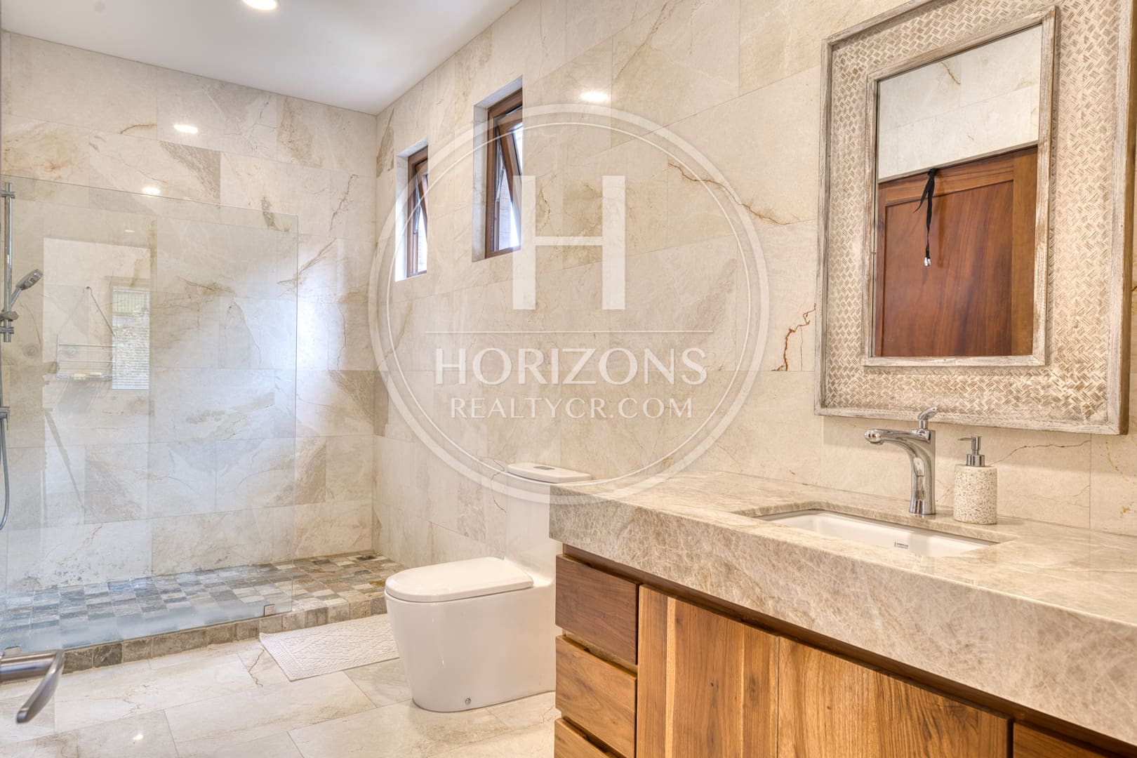 House for Sale in Colinas de Montealegre, Tres Ríos 4 Bedrooms with Luxury Finishes nja1373iv