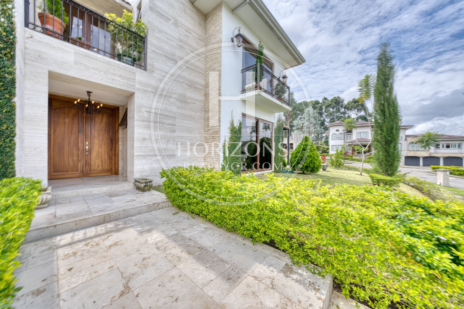 House for Sale in Colinas de Montealegre, Tres Ríos 4 Bedrooms with Luxury Finishes nja1373iv