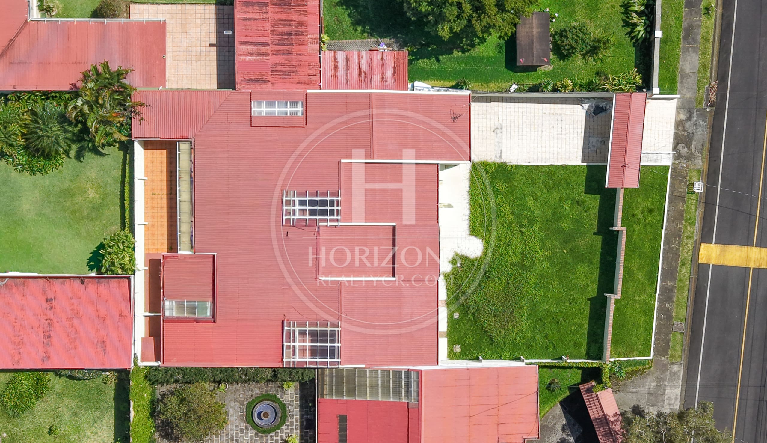 Casa Independiente Una Planta en Guayabos Curridabat 4 Habitaciones y Jardín Amplio noj1229or
