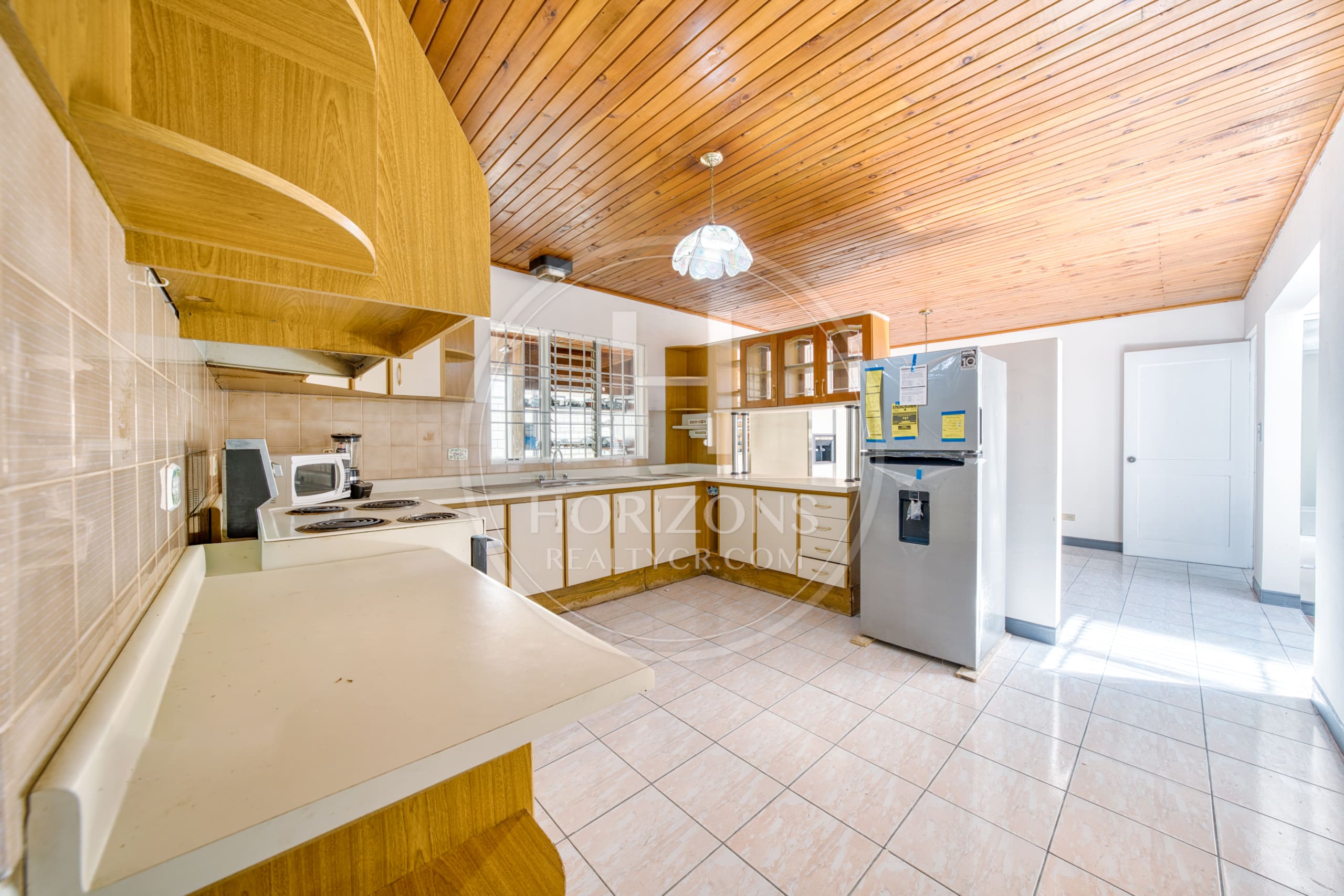Casa Independiente Una Planta en Guayabos Curridabat 4 Habitaciones y Jardín Amplio noj1229or