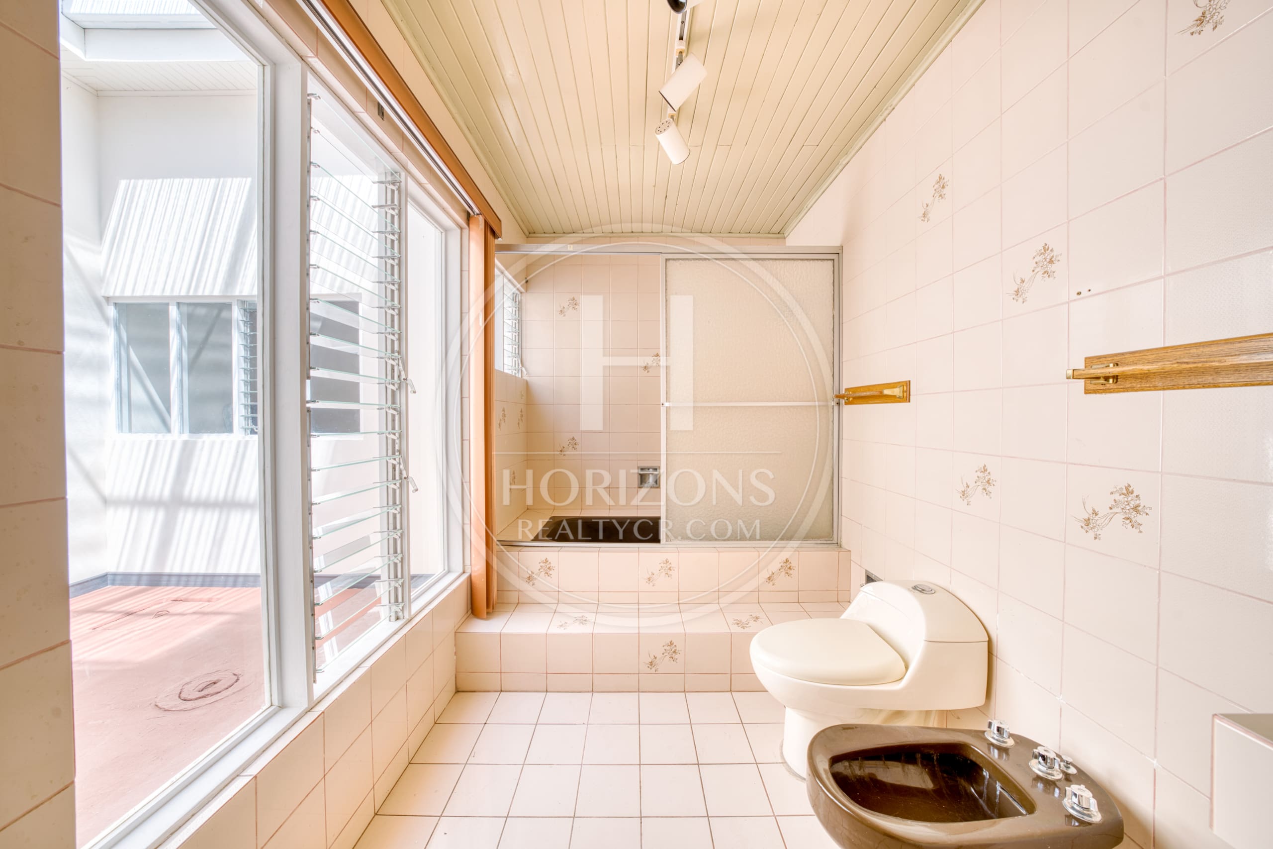 Casa Independiente Una Planta en Guayabos Curridabat 4 Habitaciones y Jardín Amplio noj1229or