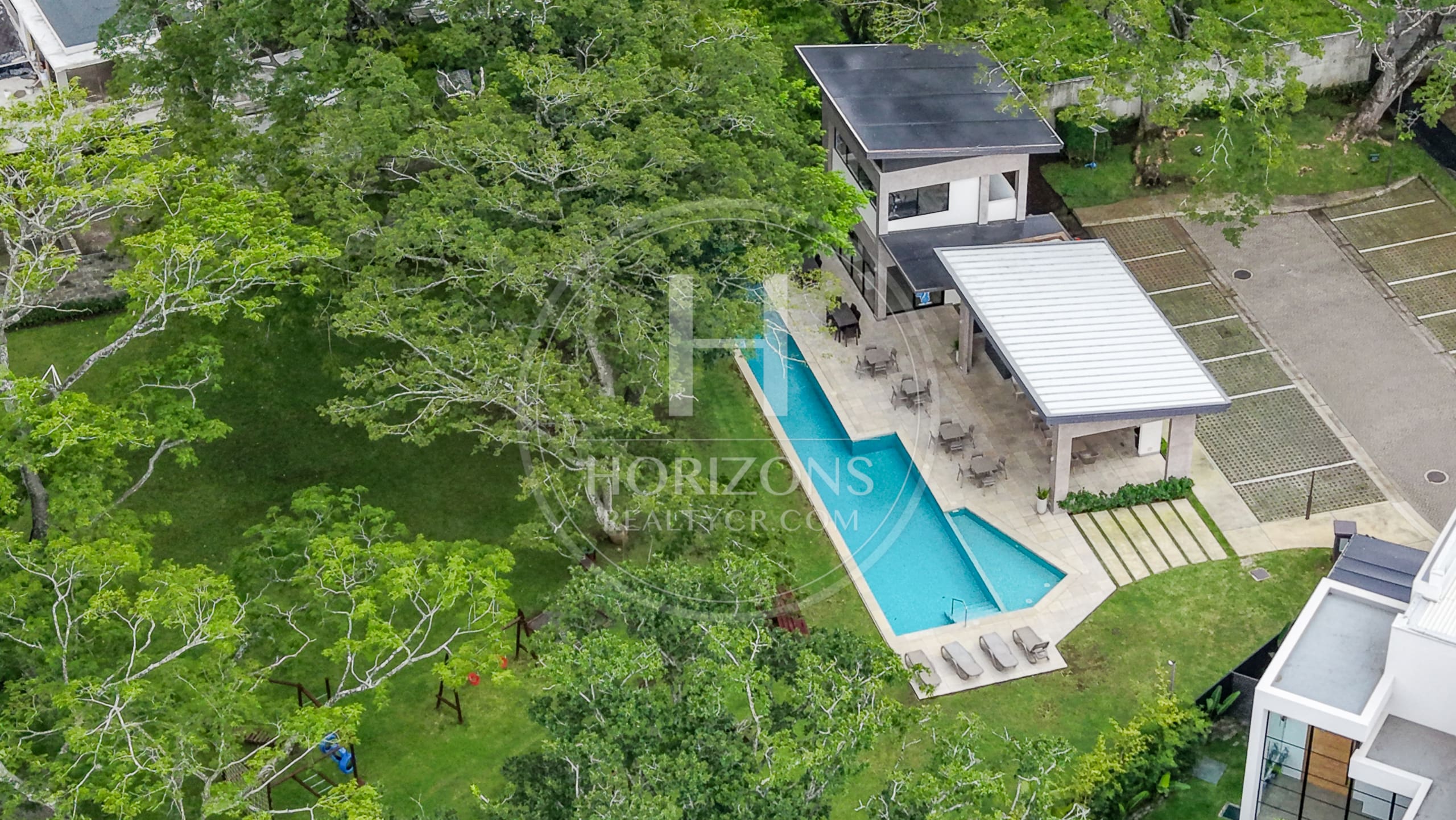 Se Vende Casa en Condominio Vereda Lindora  Santa Ana 4 Habitaciones noj1219or