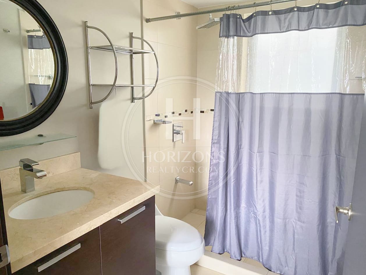 Se Alquila Apartamento Amueblado en  Rohrmóser 2 Habitaciones con Vista a las Montañas noj1231or