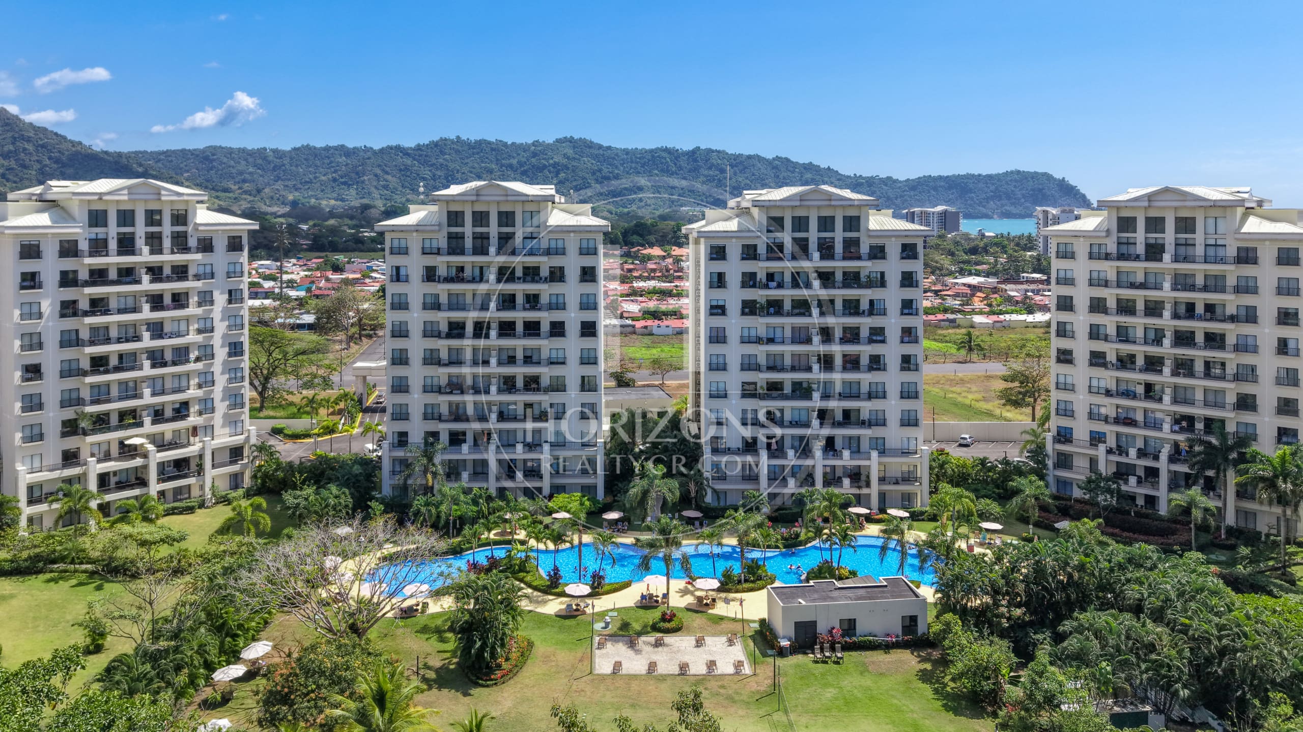 Apartamento Amueblado en Venta en Jaco Bay 119m²  2 Habitaciones Potencial Airbnb  noj1214jb