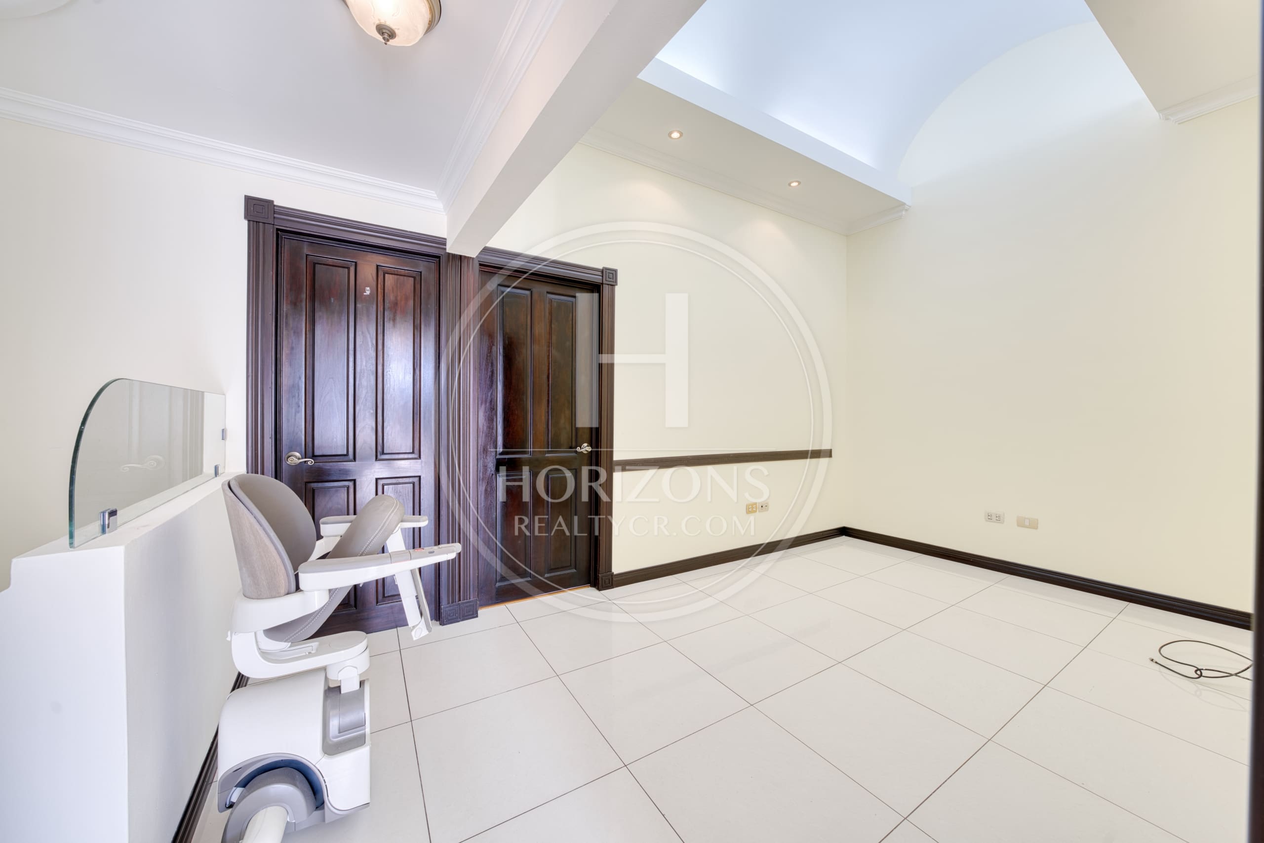 Casa en Condominio Lomas de Granadilla Curridabat 3 Habitaciones 3 Parqueos y Jardín noj1221ij