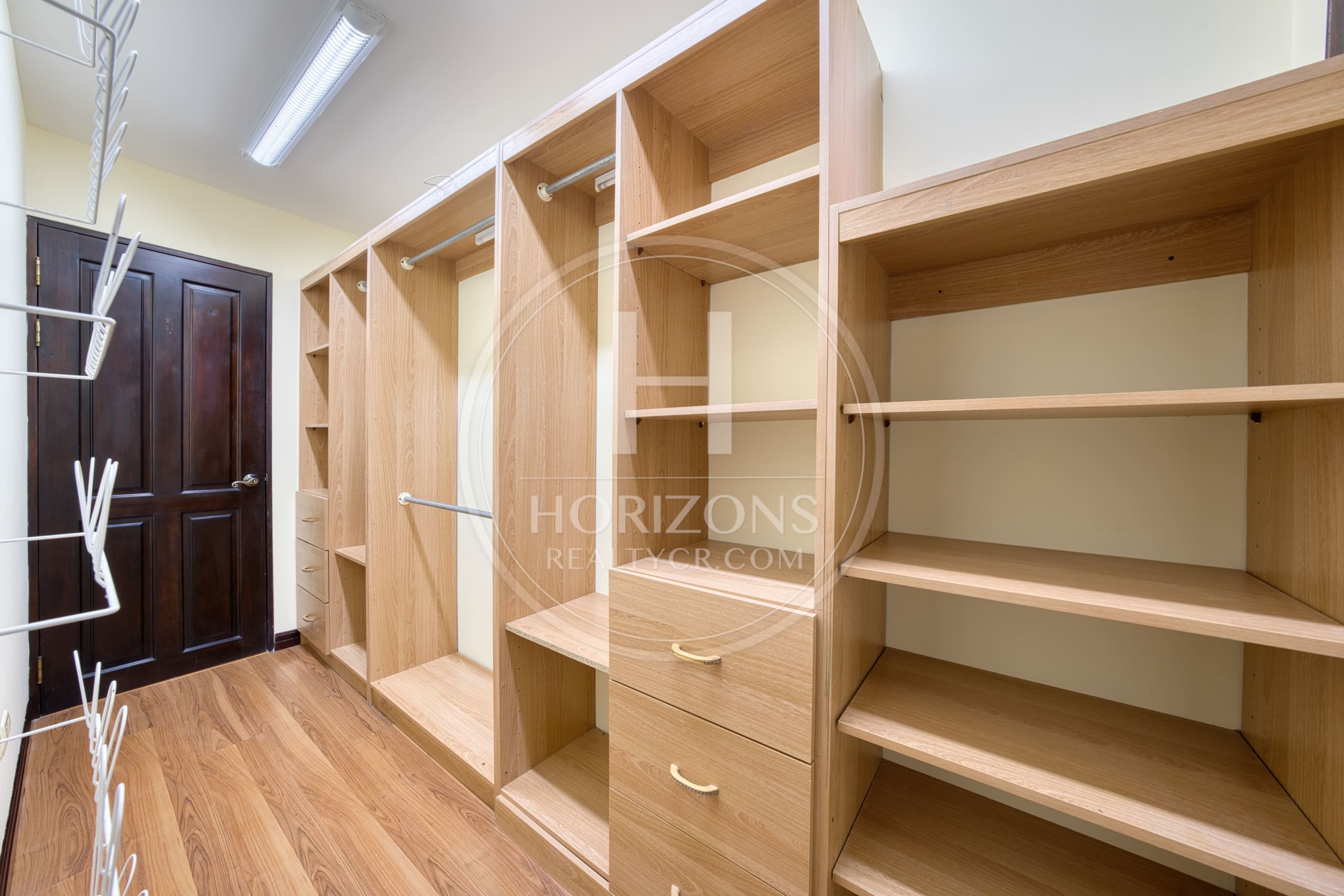 Casa en Condominio Lomas de Granadilla Curridabat 3 Habitaciones 3 Parqueos y Jardín noj1221ij