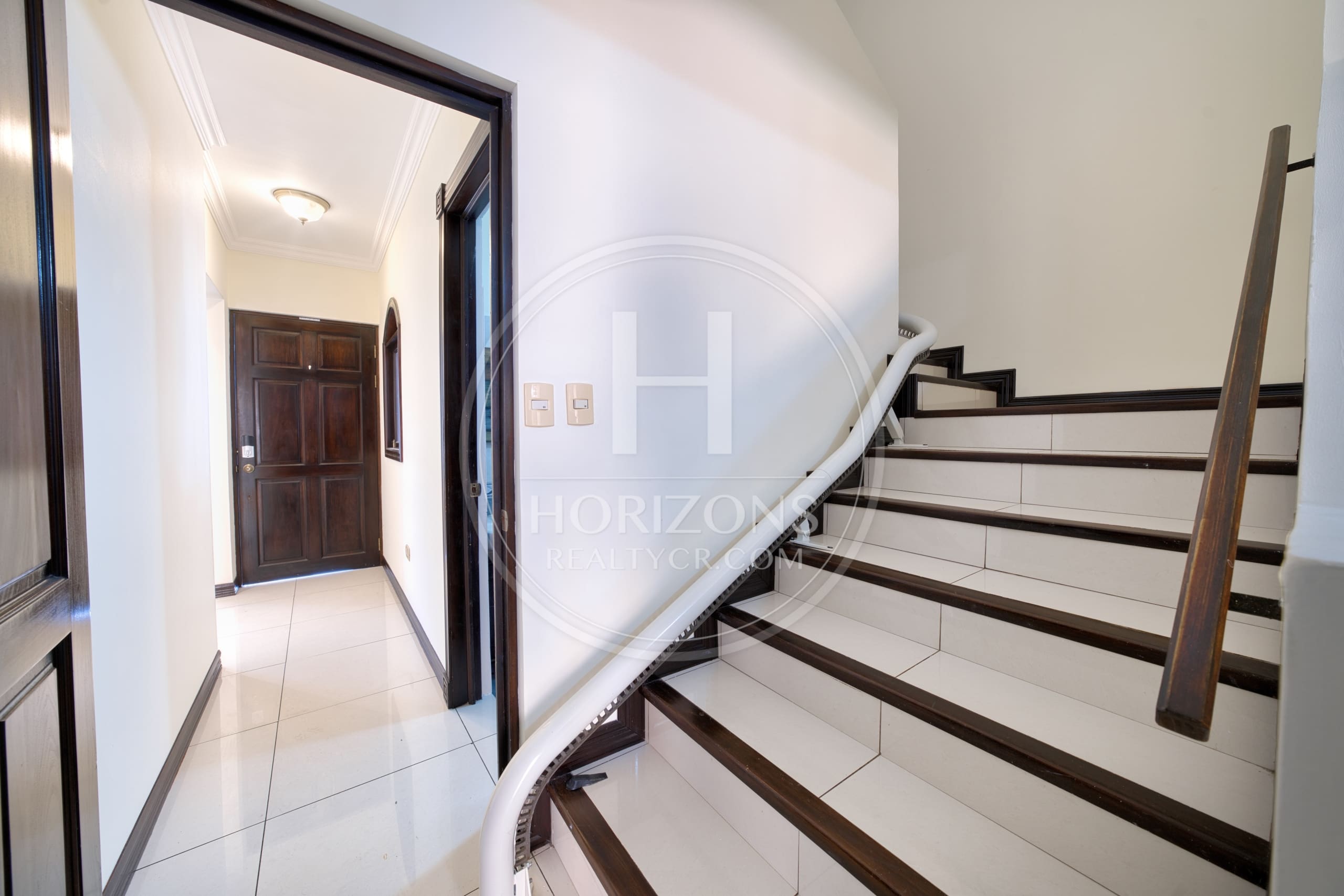 Casa en Condominio Lomas de Granadilla Curridabat 3 Habitaciones 3 Parqueos y Jardín noj1221ij