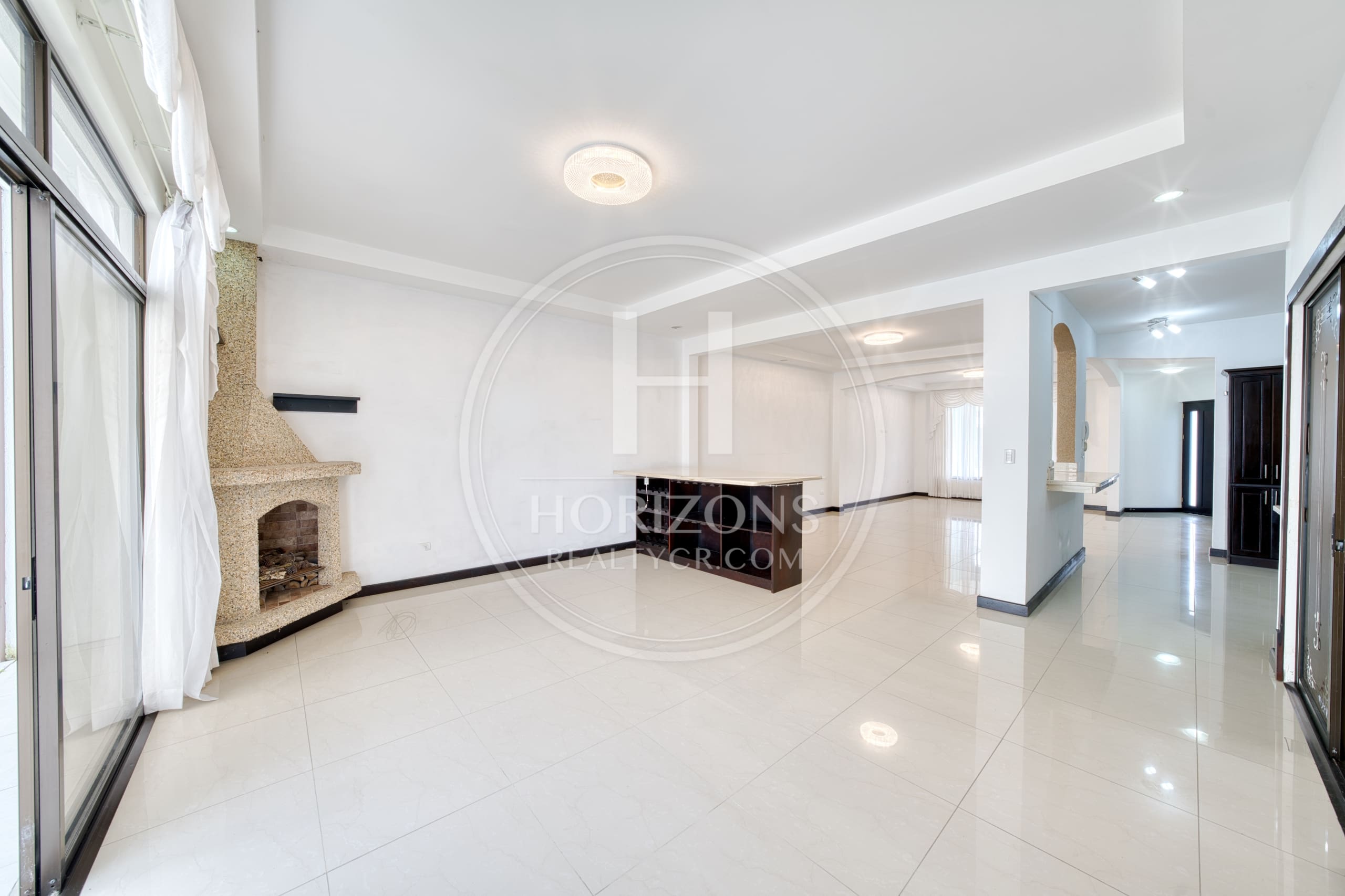 Casa en Condominio Lomas de Montes de Oca 350m² 2 Habitaciones y Oficina noj1220ij