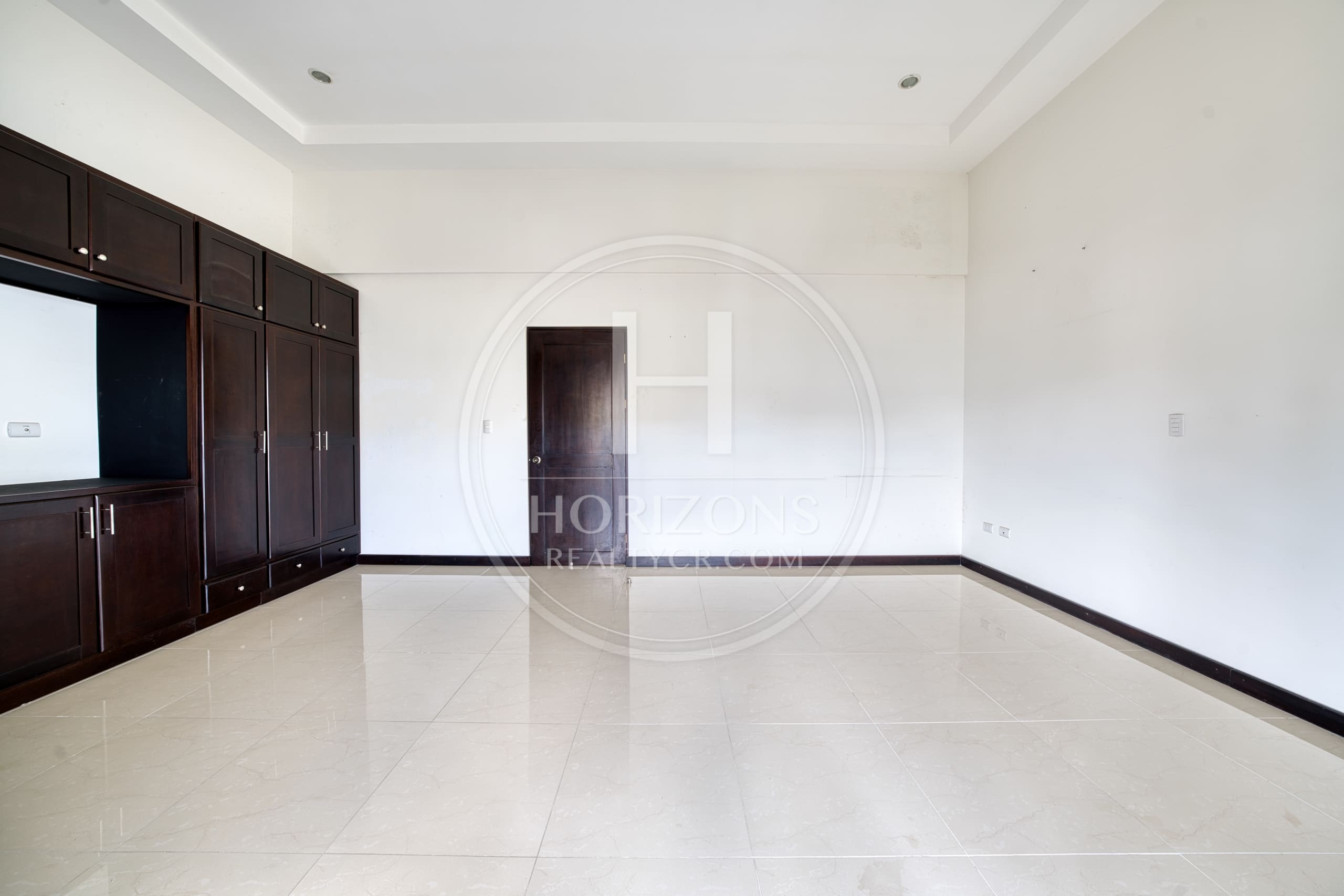 Casa en Condominio Lomas de Montes de Oca 350m² 2 Habitaciones y Oficina noj1220ij