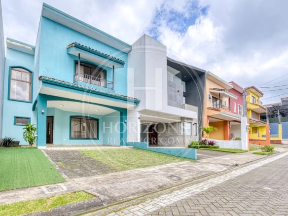 Casa En Condominio Lomas De Montes De Oca 350M² 2 Habitaciones Y Oficina Noj1220Ij
