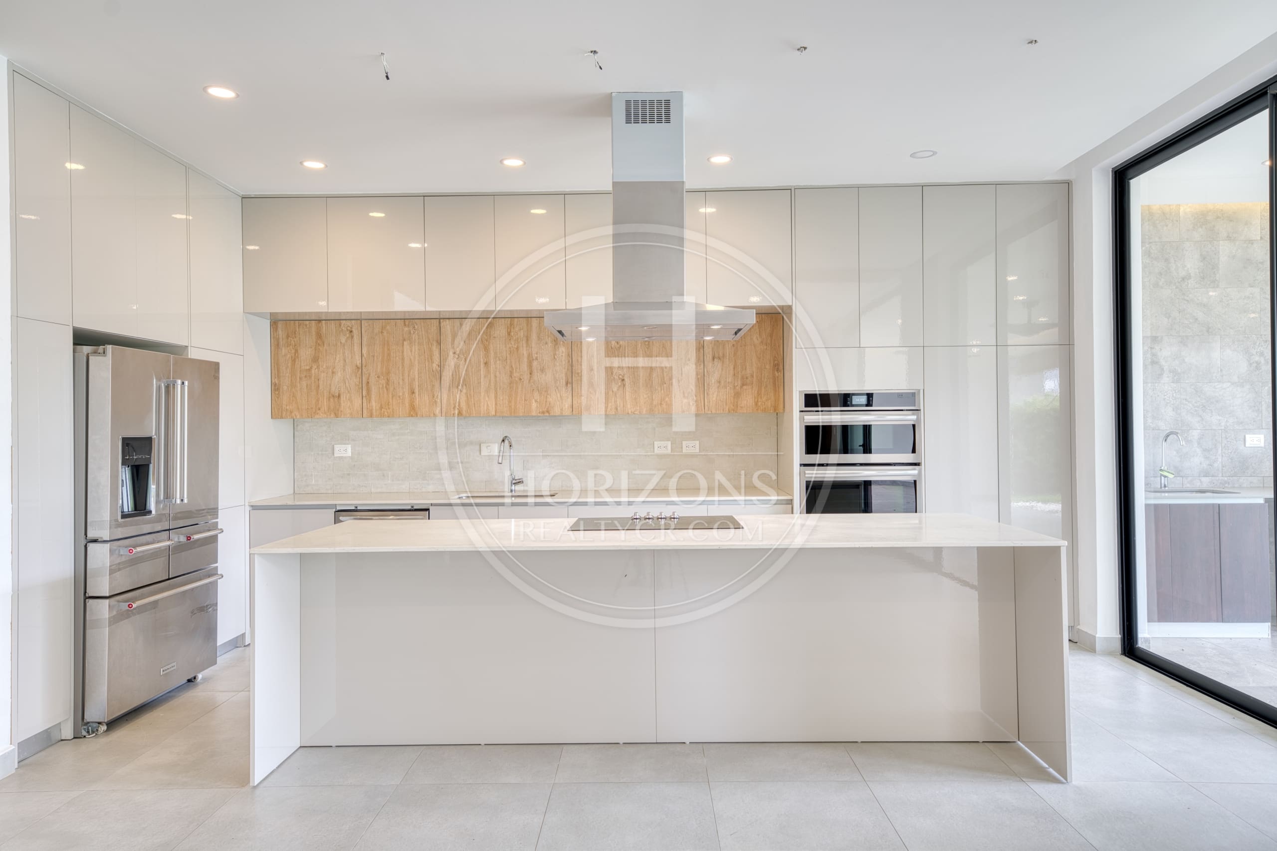 Se Vende Casa en Condominio Vereda Lindora  Santa Ana 4 Habitaciones noj1219or