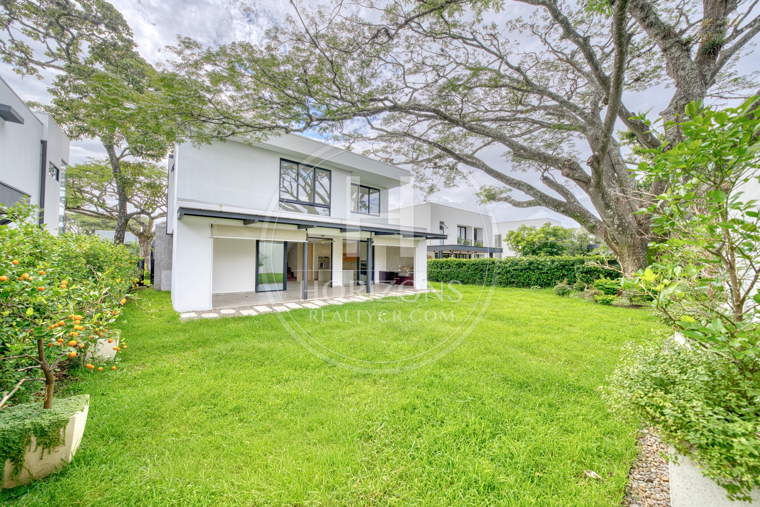 Se Vende Casa en Condominio Vereda Lindora  Santa Ana 4 Habitaciones noj1219or