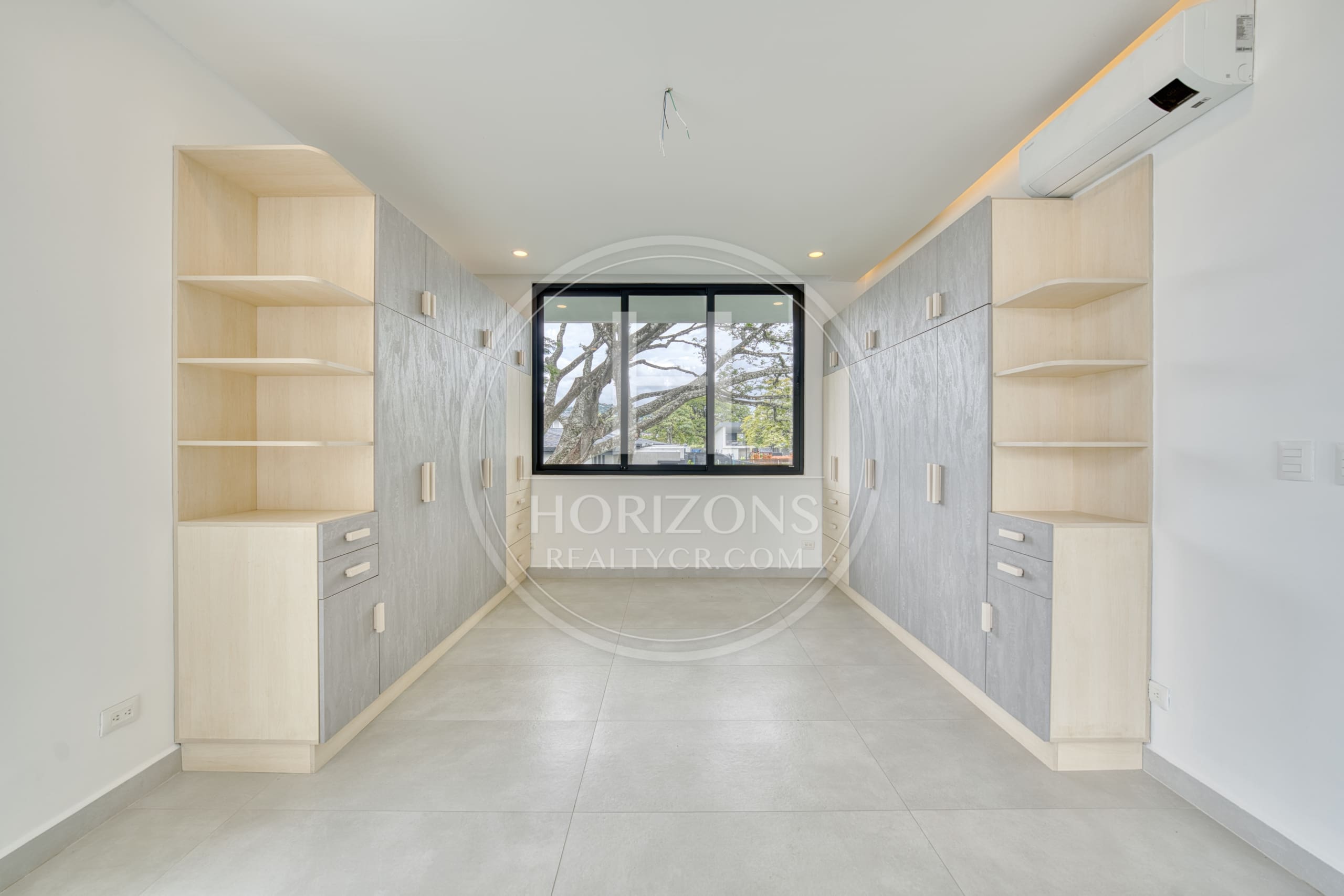 Se Vende Casa en Condominio Vereda Lindora  Santa Ana 4 Habitaciones noj1219or