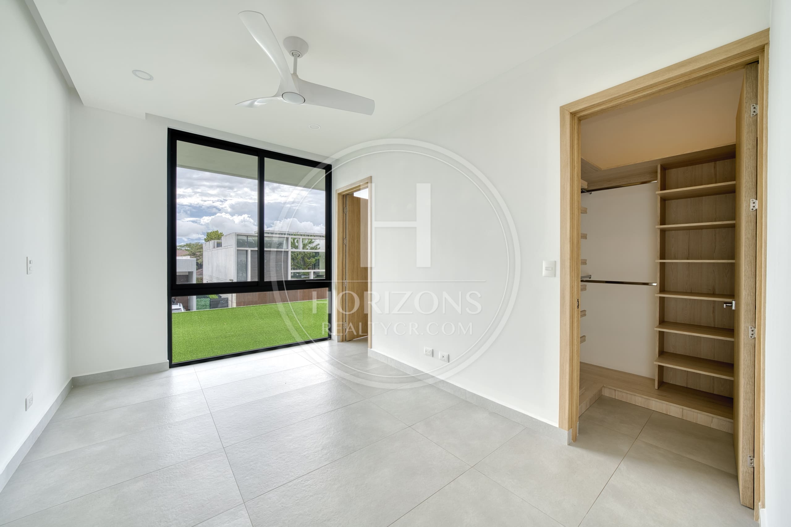 Se Vende Casa en Condominio Vereda Lindora  Santa Ana 4 Habitaciones noj1219or