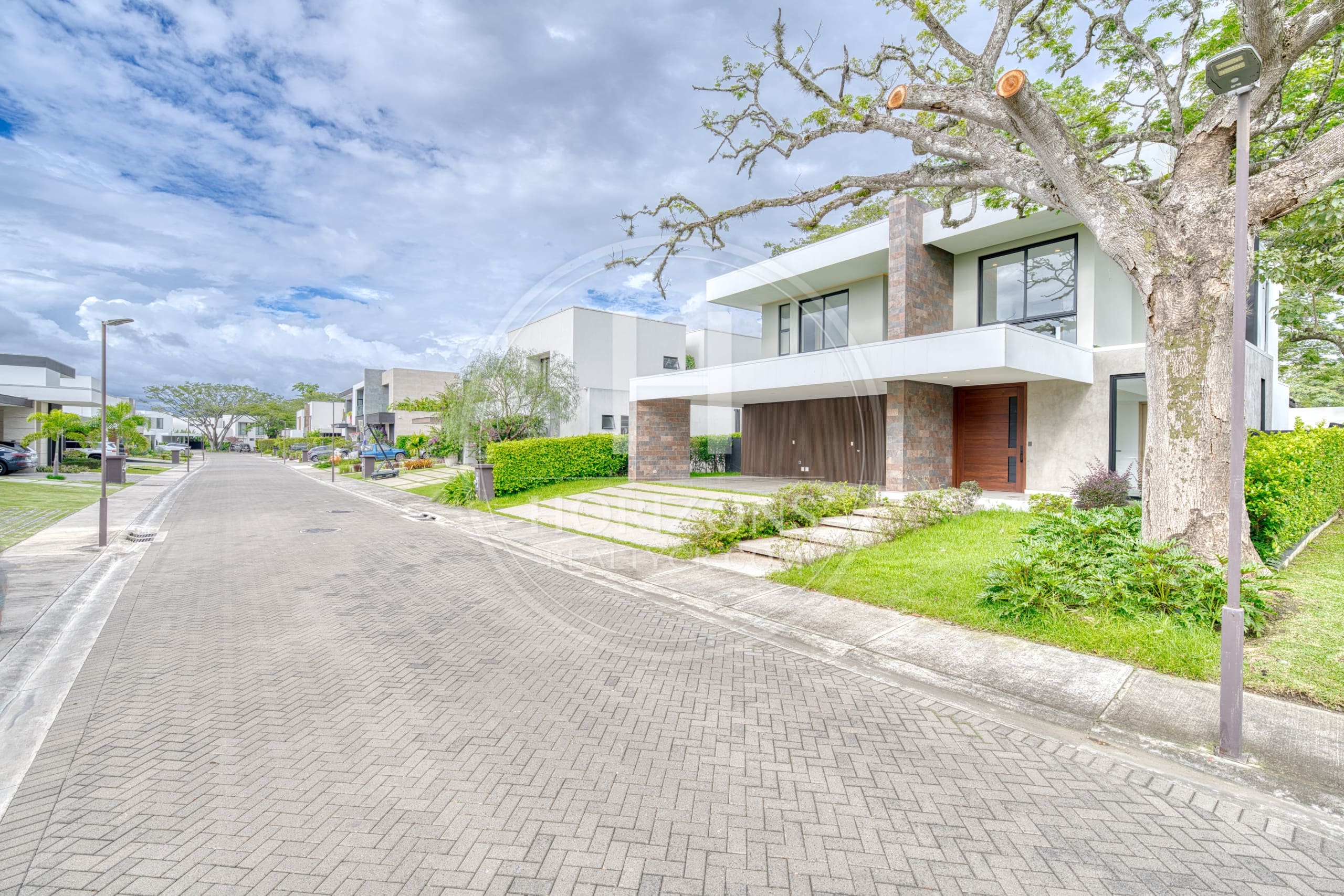 Se Vende Casa en Condominio Vereda Lindora  Santa Ana 4 Habitaciones noj1219or
