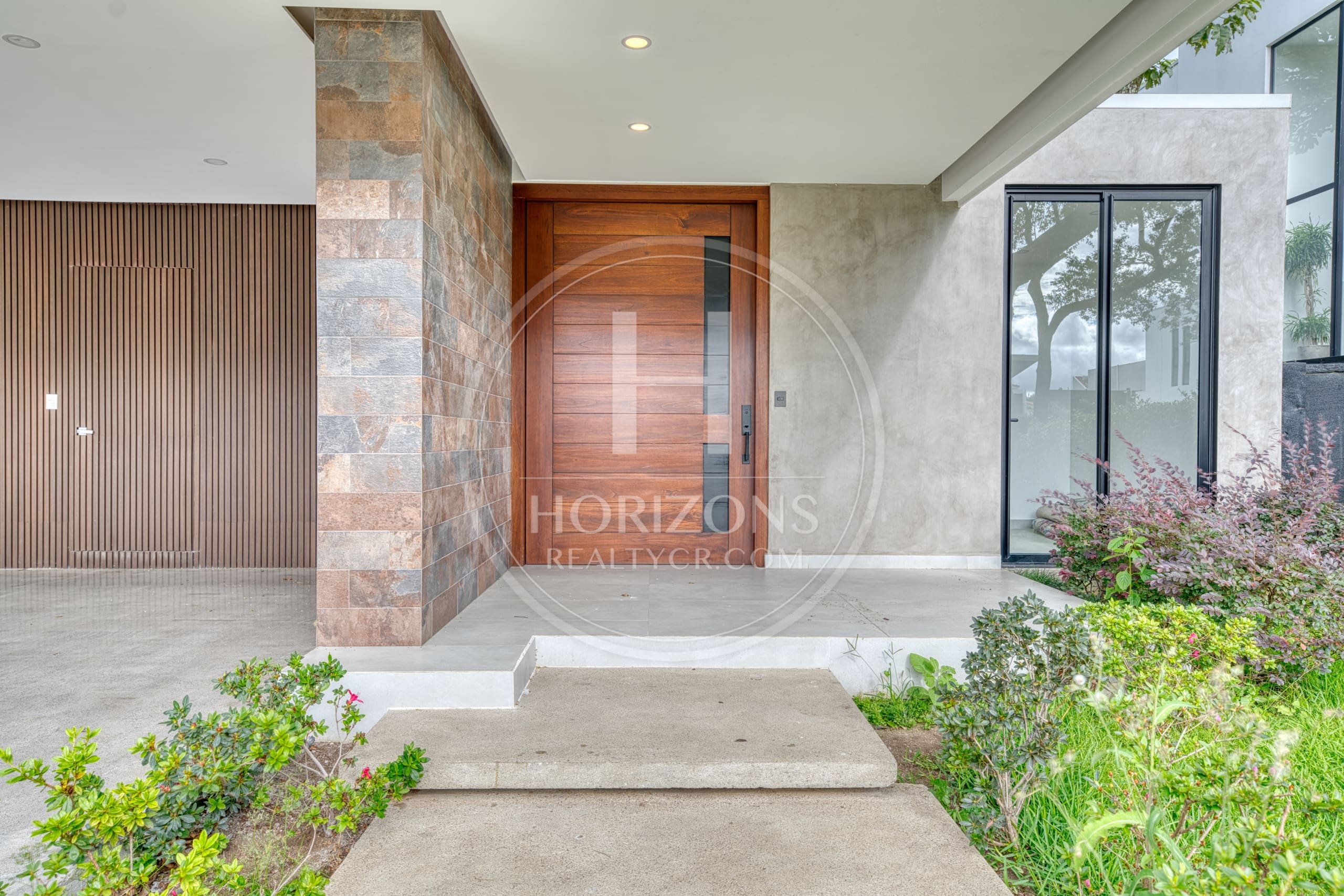 Se Vende Casa en Condominio Vereda Lindora  Santa Ana 4 Habitaciones noj1219or