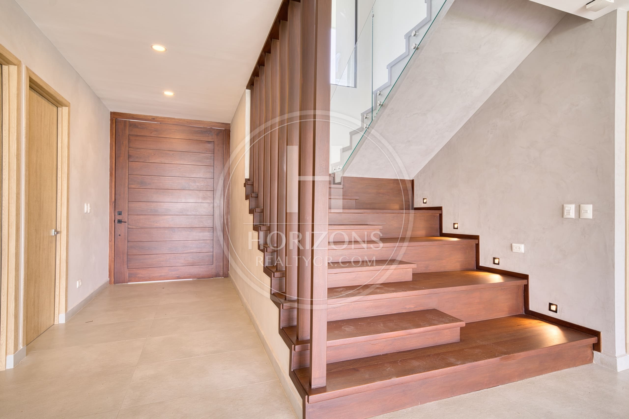 Se Vende Casa en Condominio Vereda Lindora  Santa Ana 4 Habitaciones noj1219or