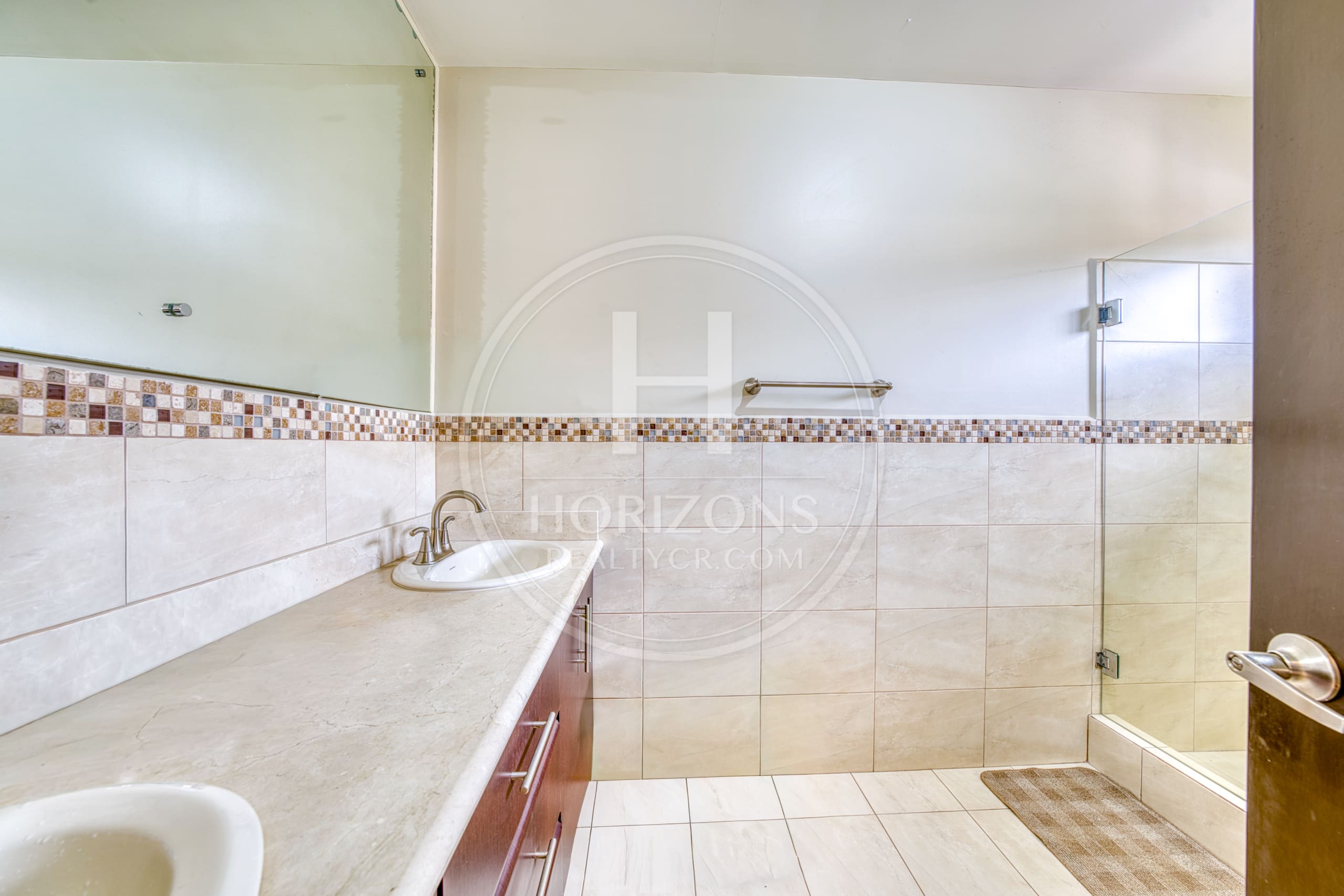 Se Vende Casa Condominio La Floresta en Concepción de Tres Ríos con Jardín y 3 Habitaciones noj1235ij